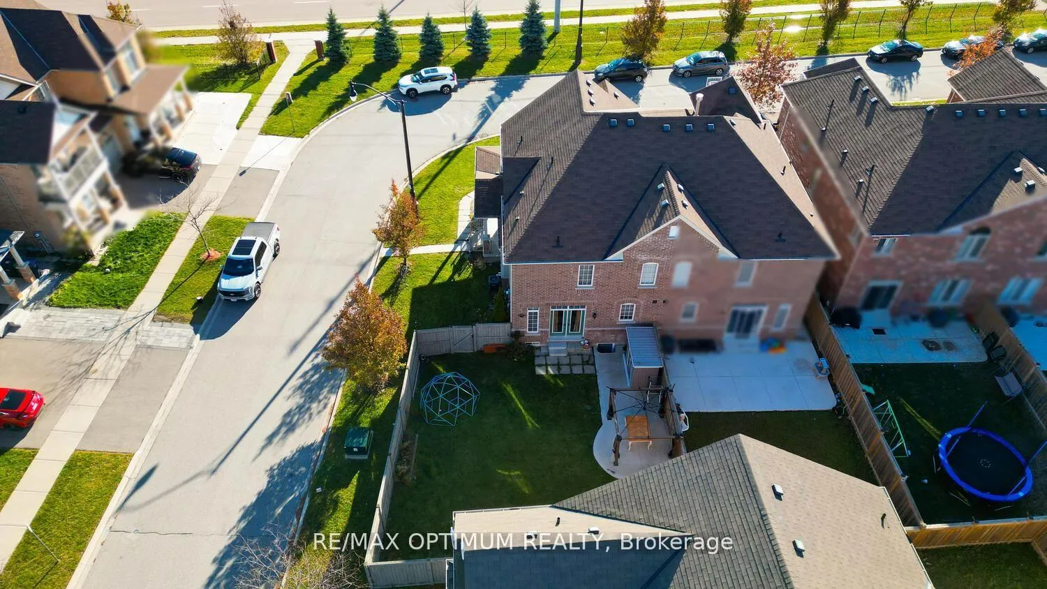 Photo 41 of 39 Divinity Circle, Brampton, Northwest Brampton — HOMEH