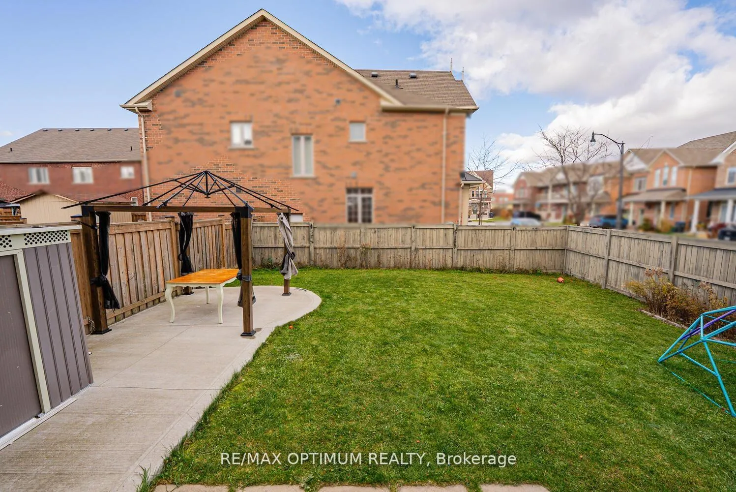 Photo 44 of 39 Divinity Circle, Brampton, Northwest Brampton — HOMEH
