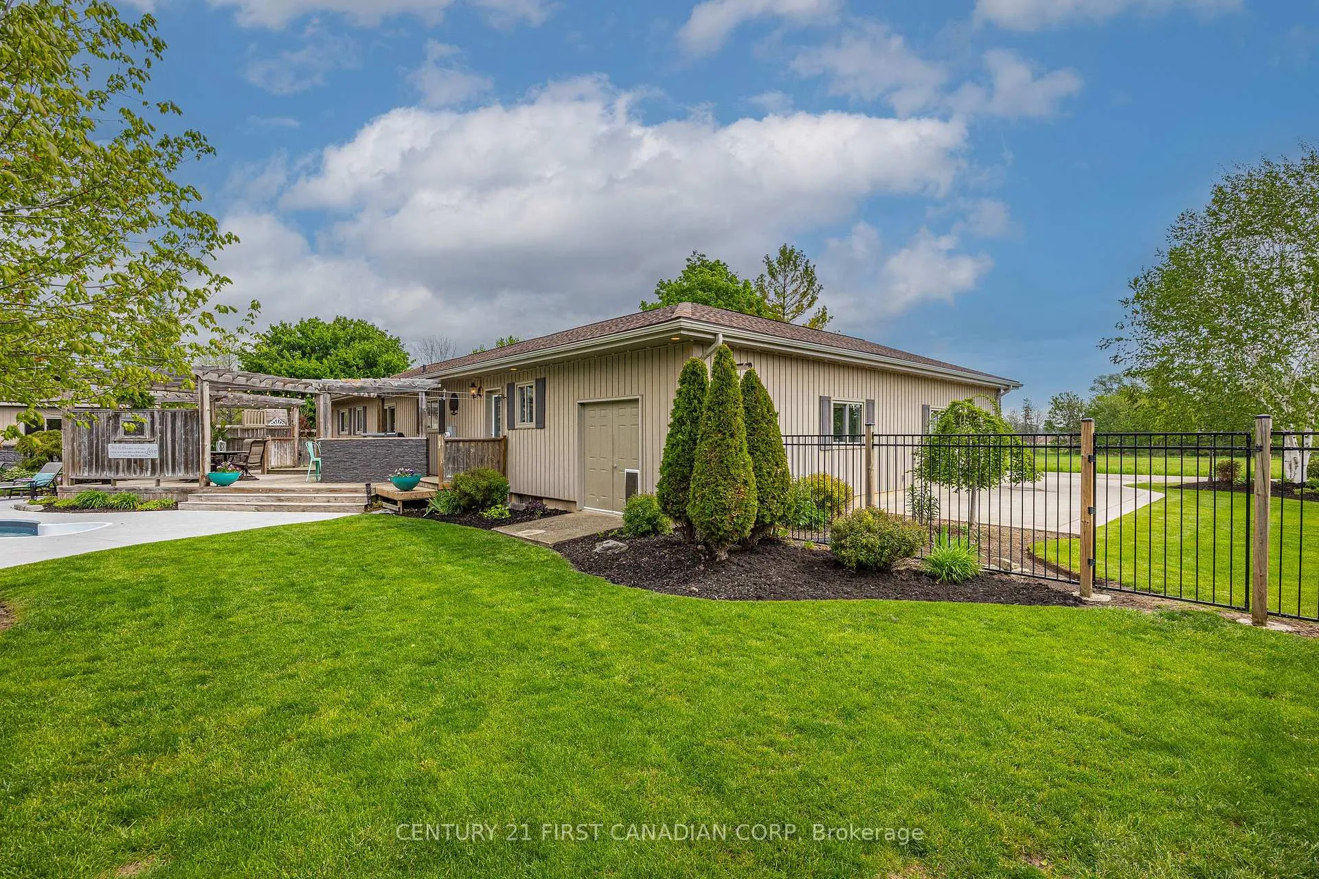 Photo 43 of 191 Prince Albert Street, South Huron, Stephen — HOMEH