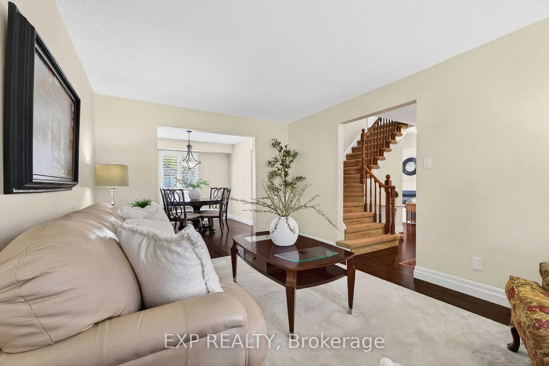 Photo 9 of 108 Old Forest Crescent, Kitchener — HOMEH