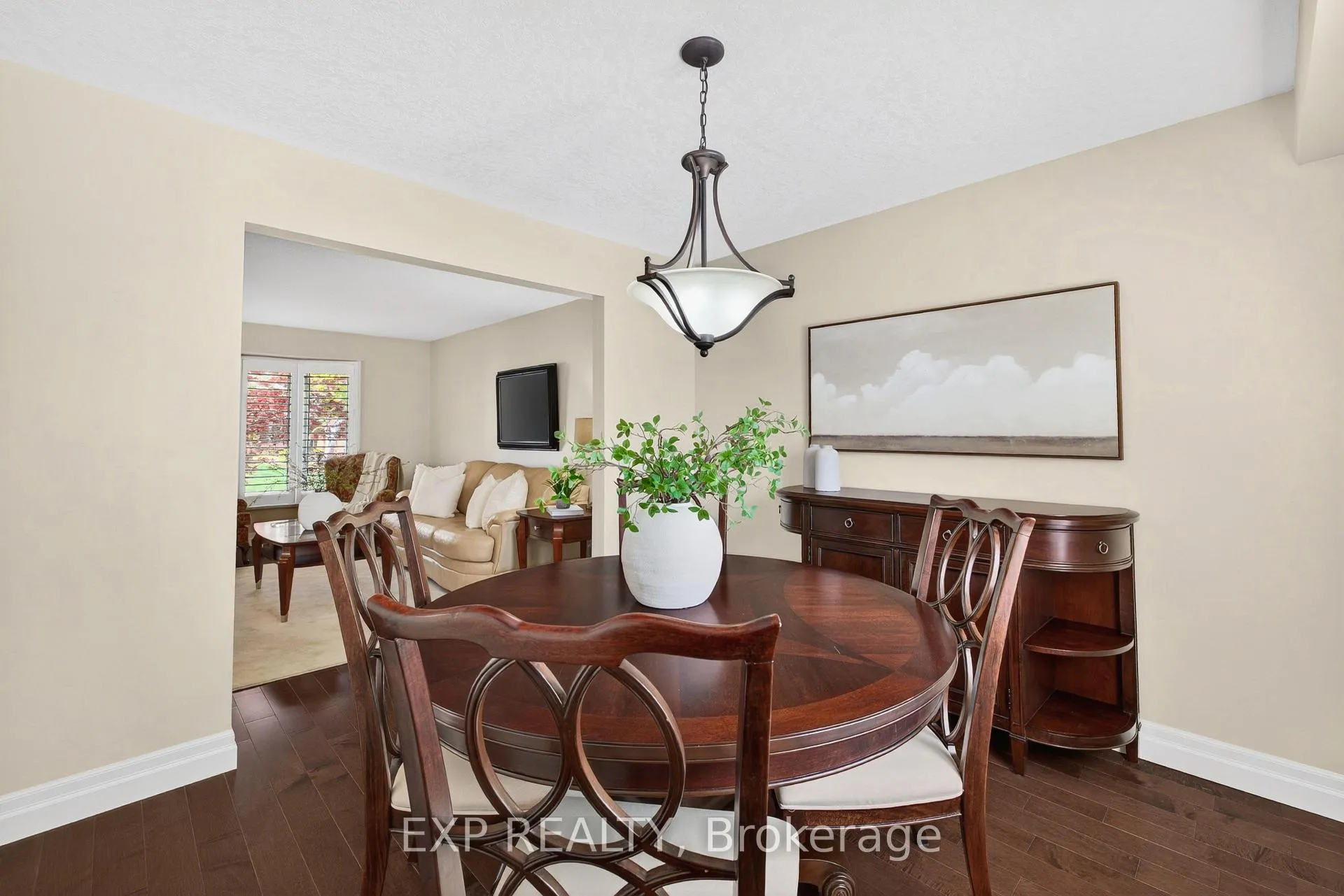 Photo 11 of 108 Old Forest Crescent, Kitchener — HOMEH