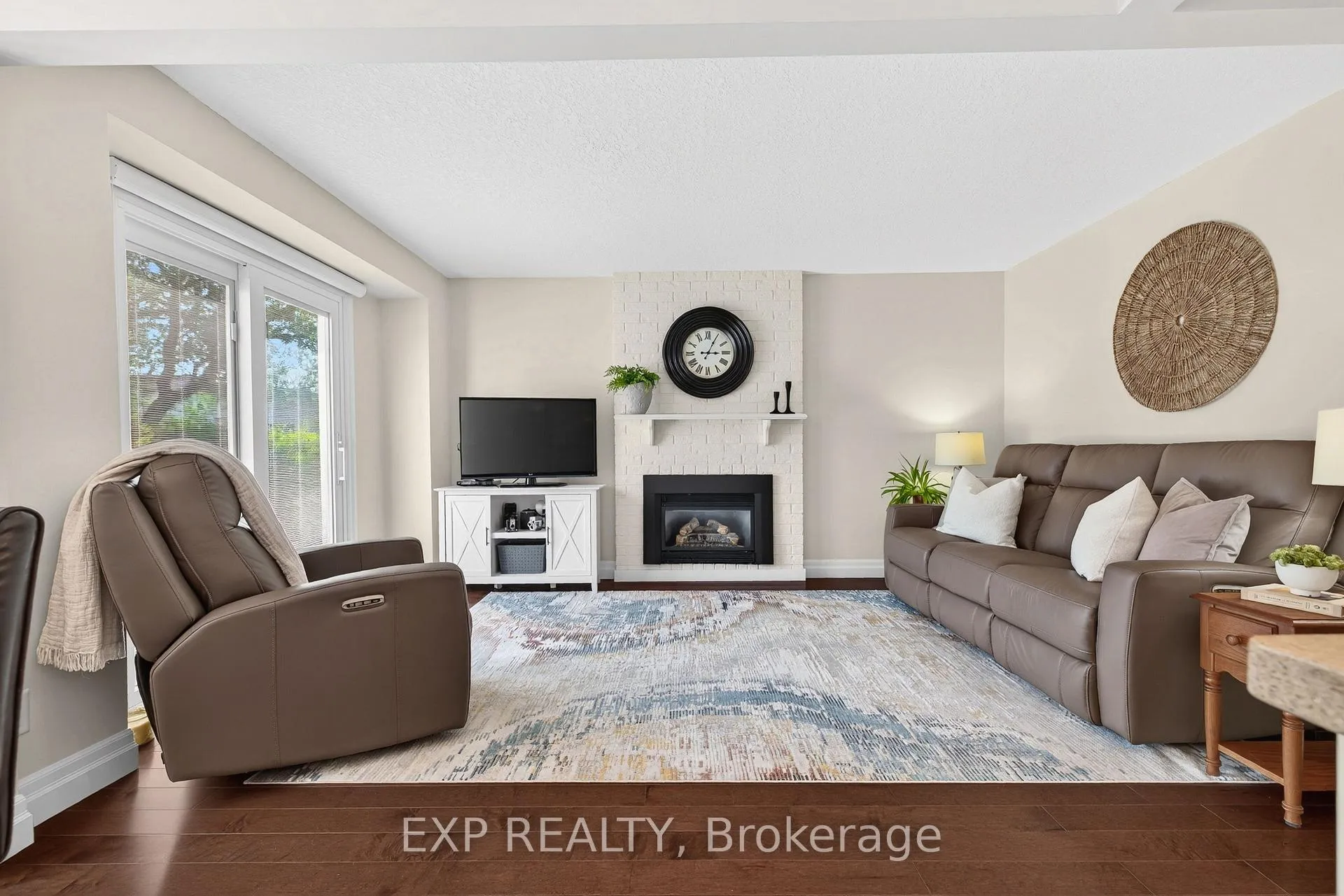 Photo 19 of 108 Old Forest Crescent, Kitchener — HOMEH