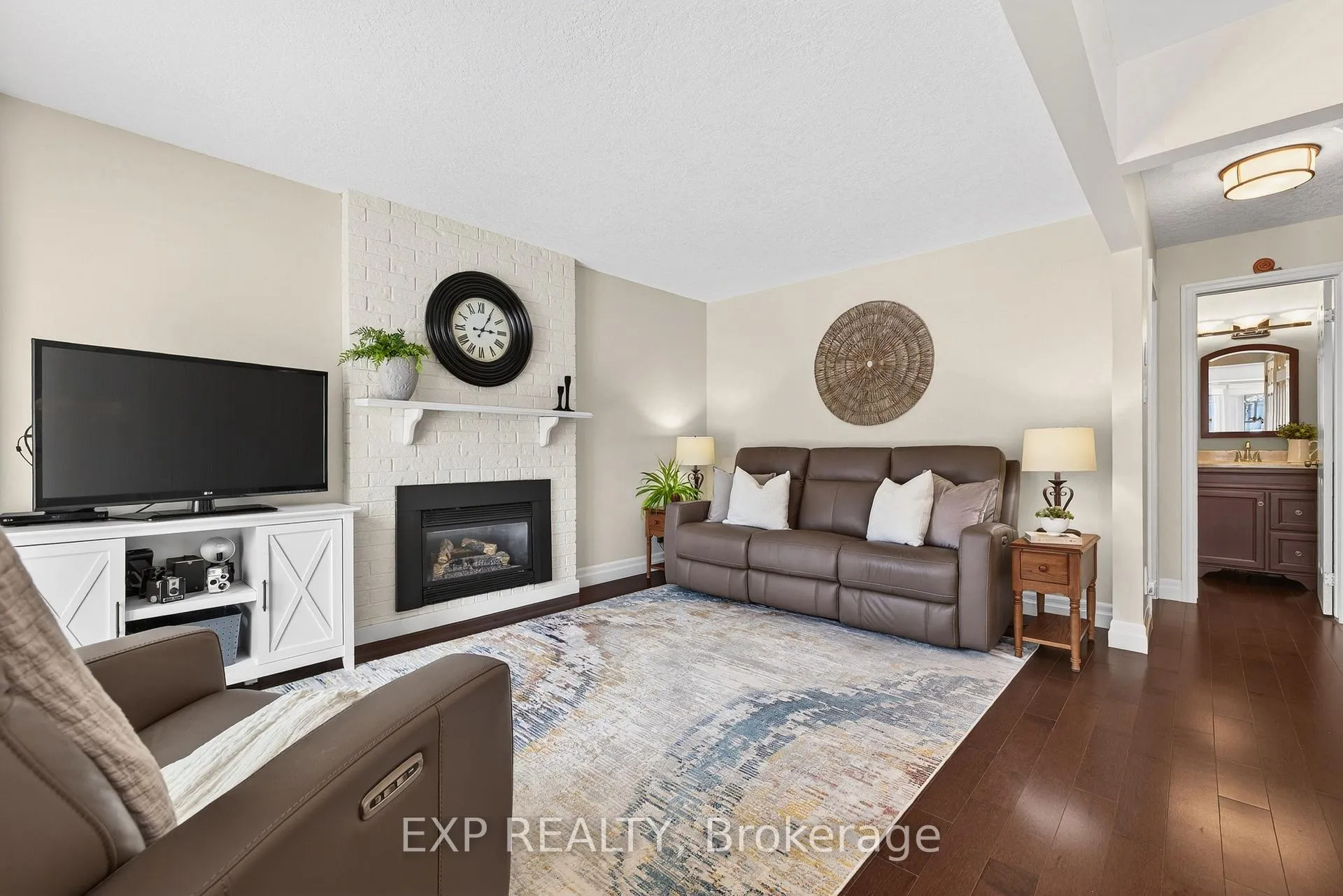 Photo 20 of 108 Old Forest Crescent, Kitchener — HOMEH