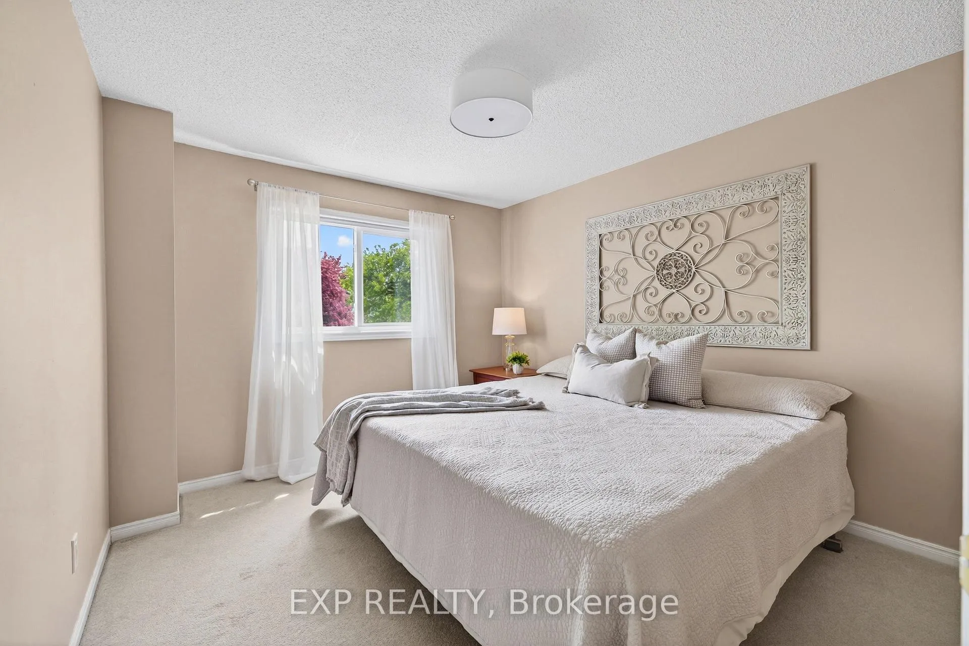 Photo 31 of 108 Old Forest Crescent, Kitchener — HOMEH