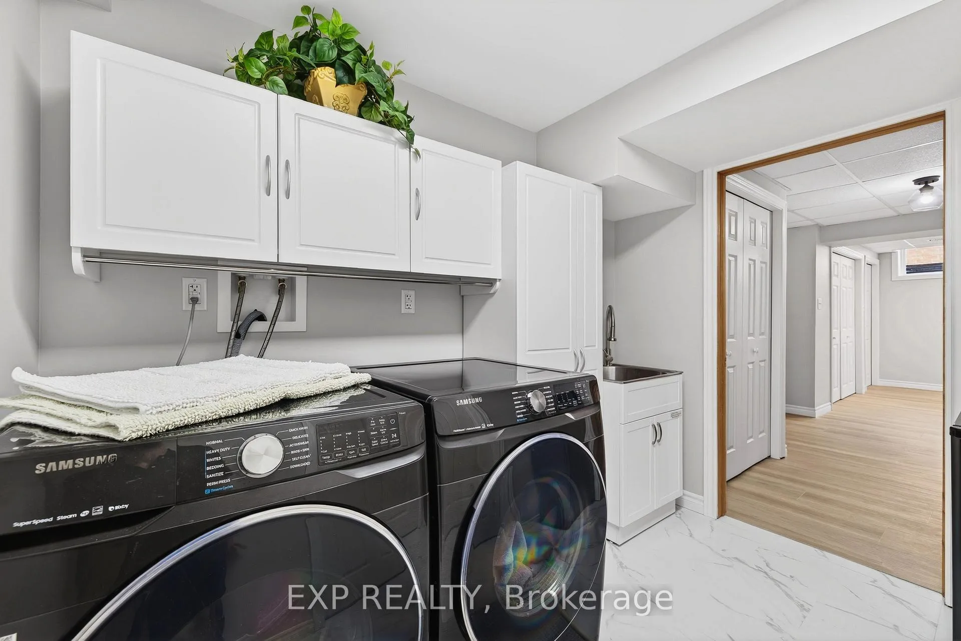 Photo 43 of 108 Old Forest Crescent, Kitchener — HOMEH