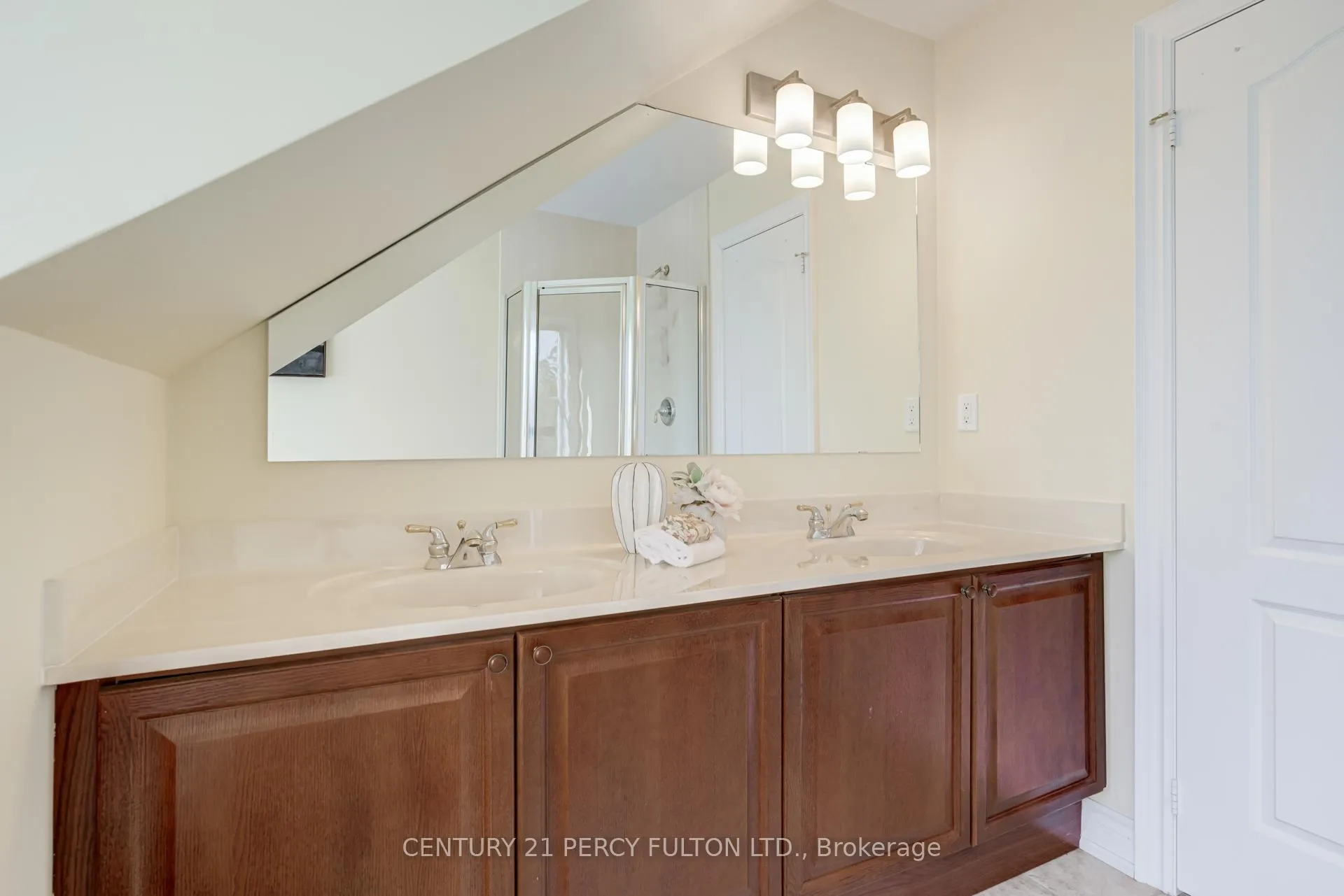 Photo 25 of Unit 3, 1295 Wharf Street, Pickering, Bay Ridges — HOMEH