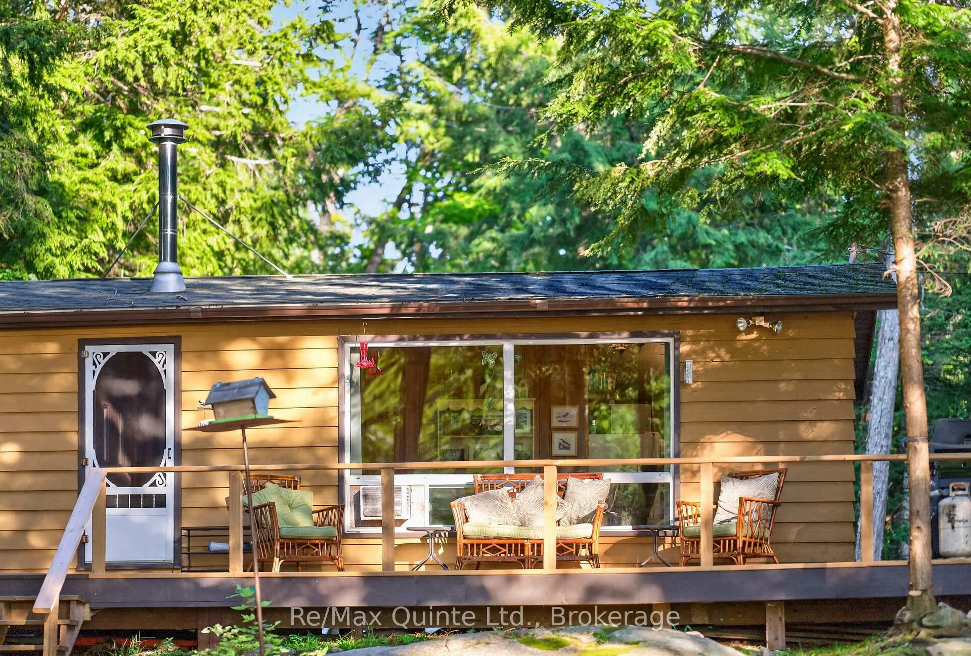 Photo 4 of 1549 Gull Lake Lane, Frontenac, Frontenac North — HOMEH