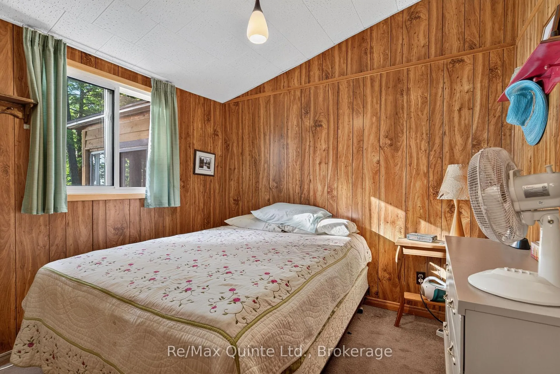 Photo 12 of 1549 Gull Lake Lane, Frontenac, Frontenac North — HOMEH