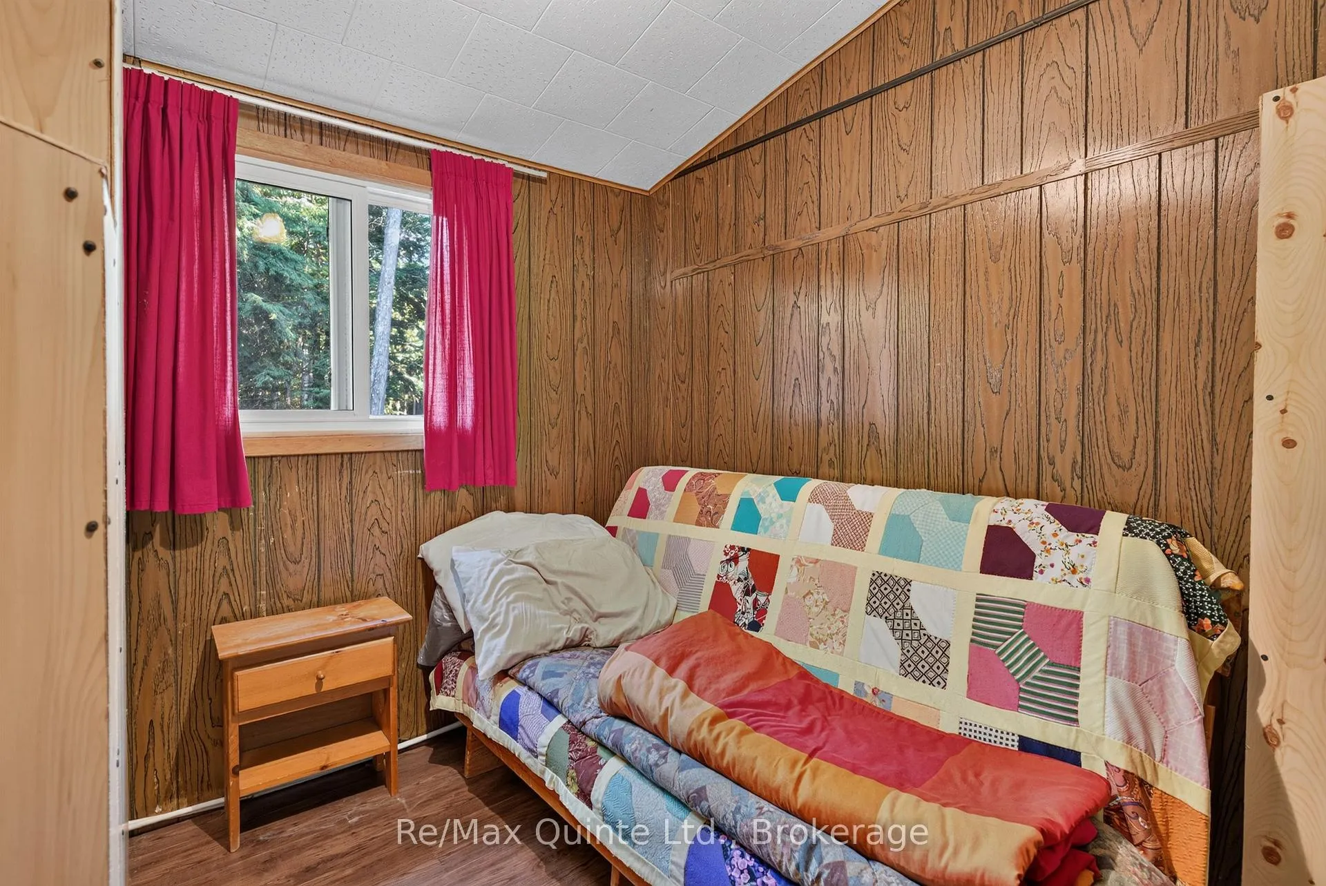 Photo 14 of 1549 Gull Lake Lane, Frontenac, Frontenac North — HOMEH