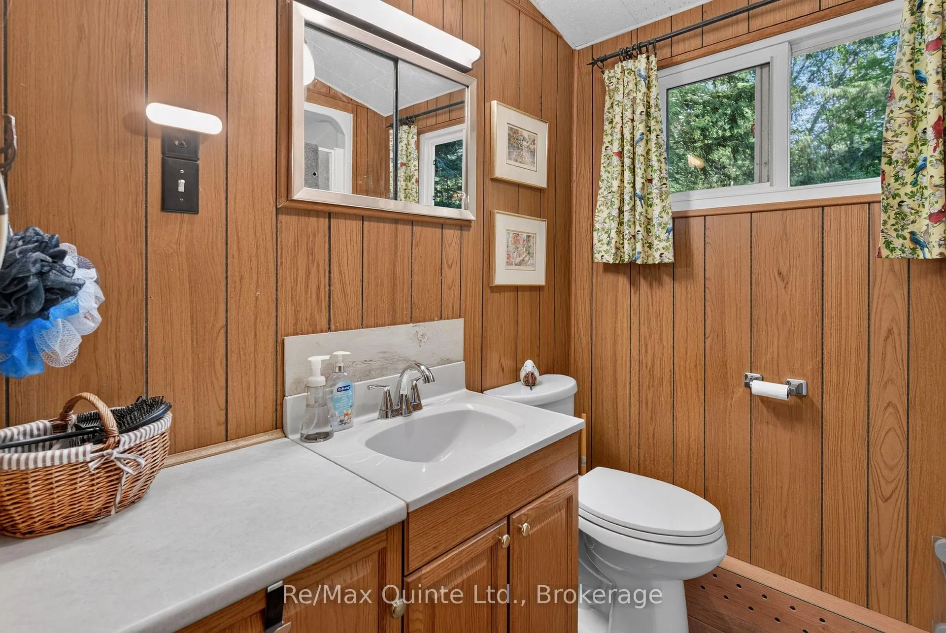 Photo 15 of 1549 Gull Lake Lane, Frontenac, Frontenac North — HOMEH