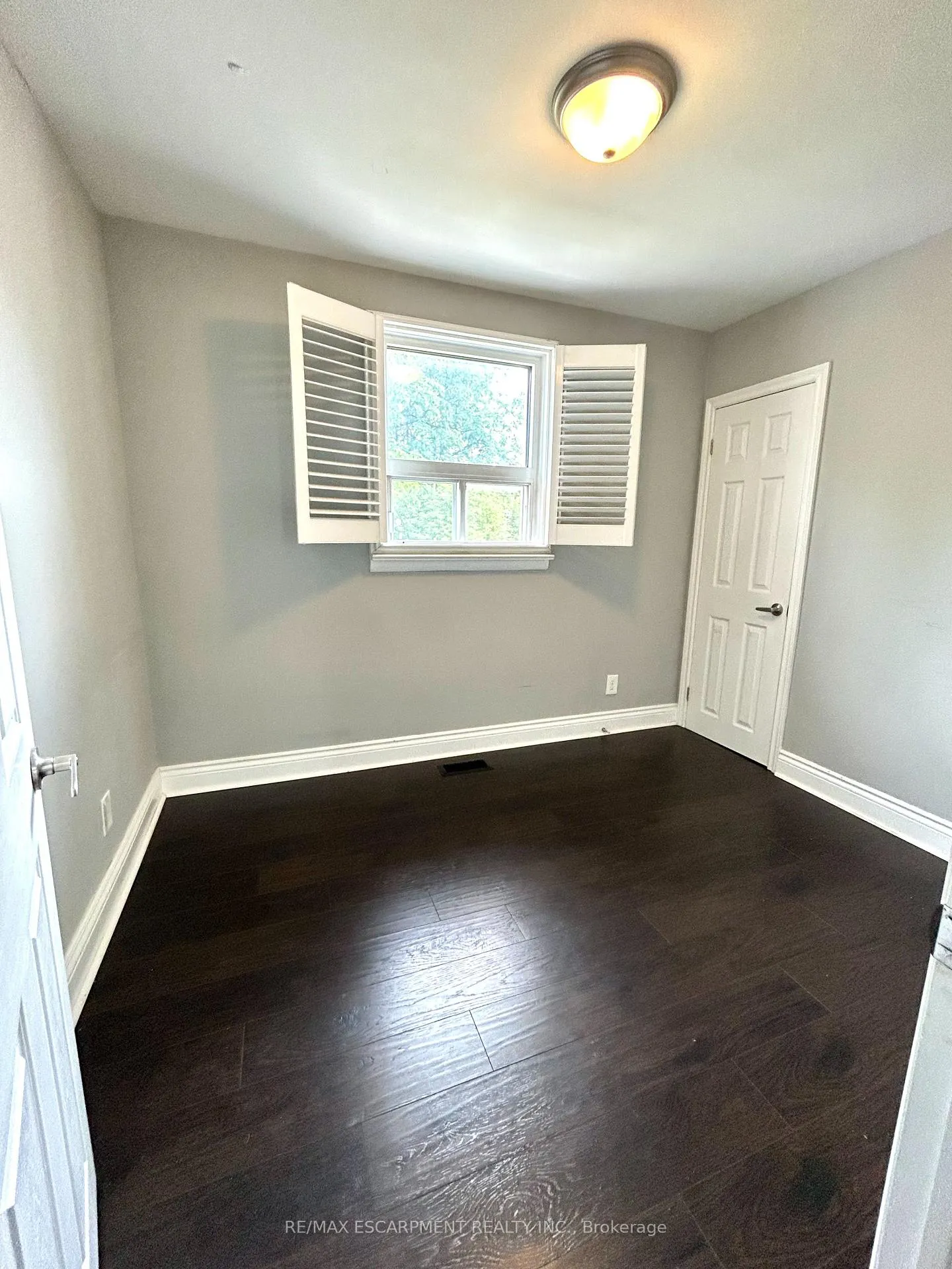 Photo 5 of Unit UPPER, 137 Manning Avenue, Hamilton, Greeningdon — HOMEH