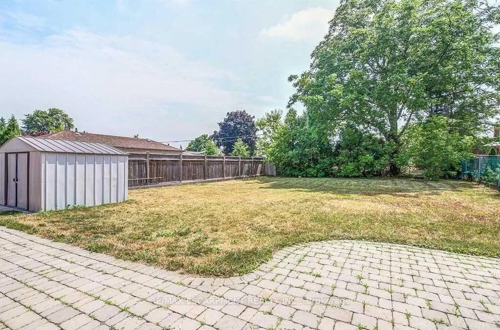 Photo 7 of Unit UPPER, 137 Manning Avenue, Hamilton, Greeningdon — HOMEH
