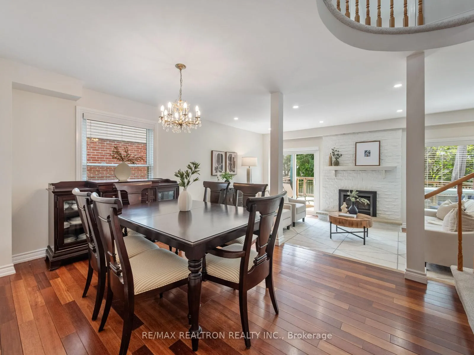 Photo 4 of 54 Moorcrest Drive, Aurora, Aurora Village — HOMEH