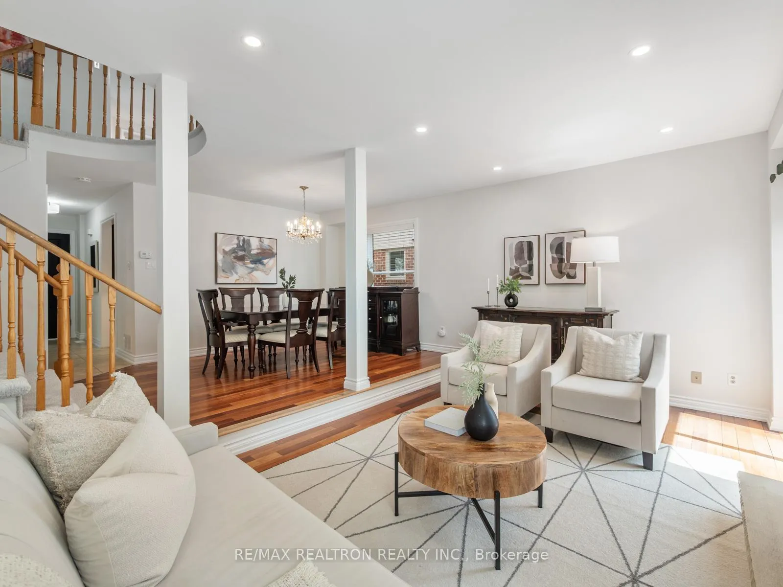 Photo 9 of 54 Moorcrest Drive, Aurora, Aurora Village — HOMEH