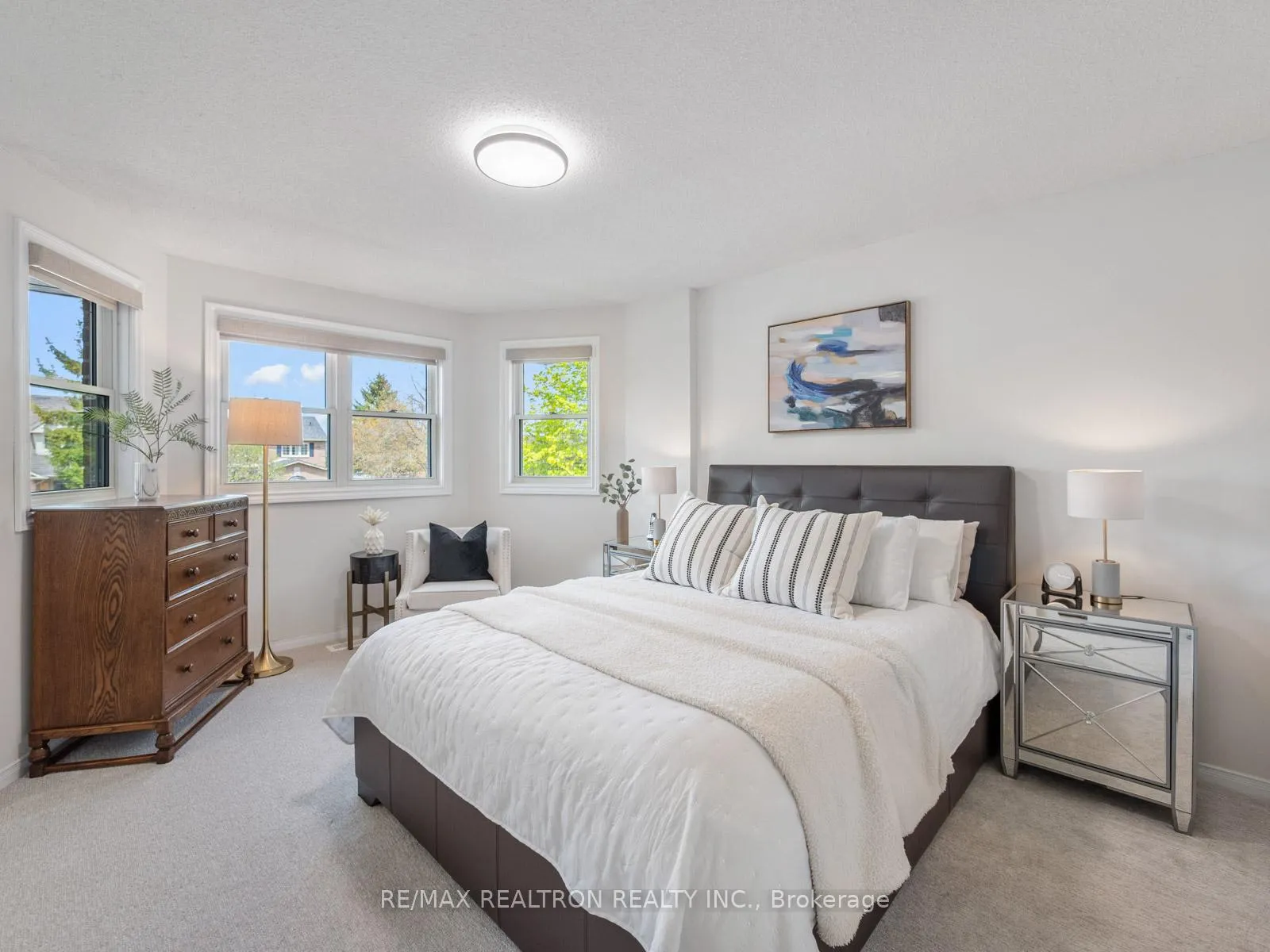 Photo 16 of 54 Moorcrest Drive, Aurora, Aurora Village — HOMEH