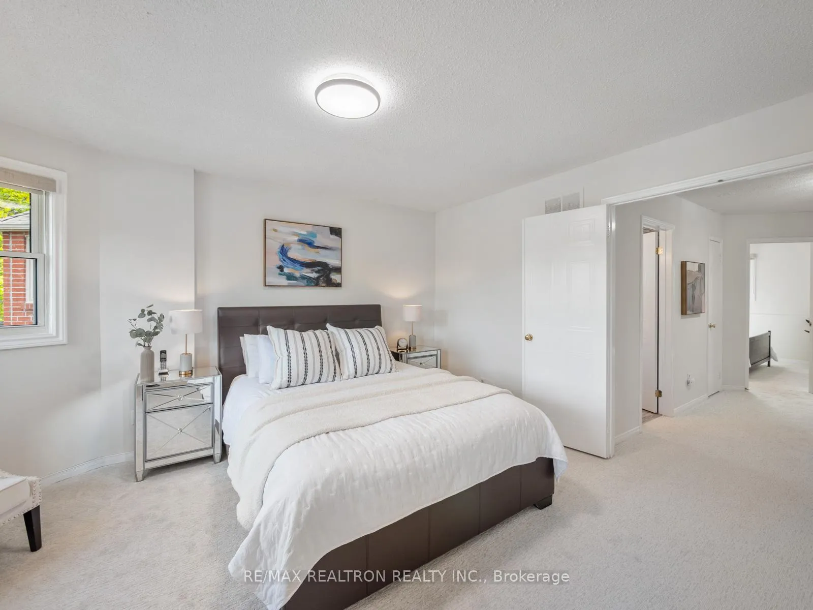 Photo 18 of 54 Moorcrest Drive, Aurora, Aurora Village — HOMEH