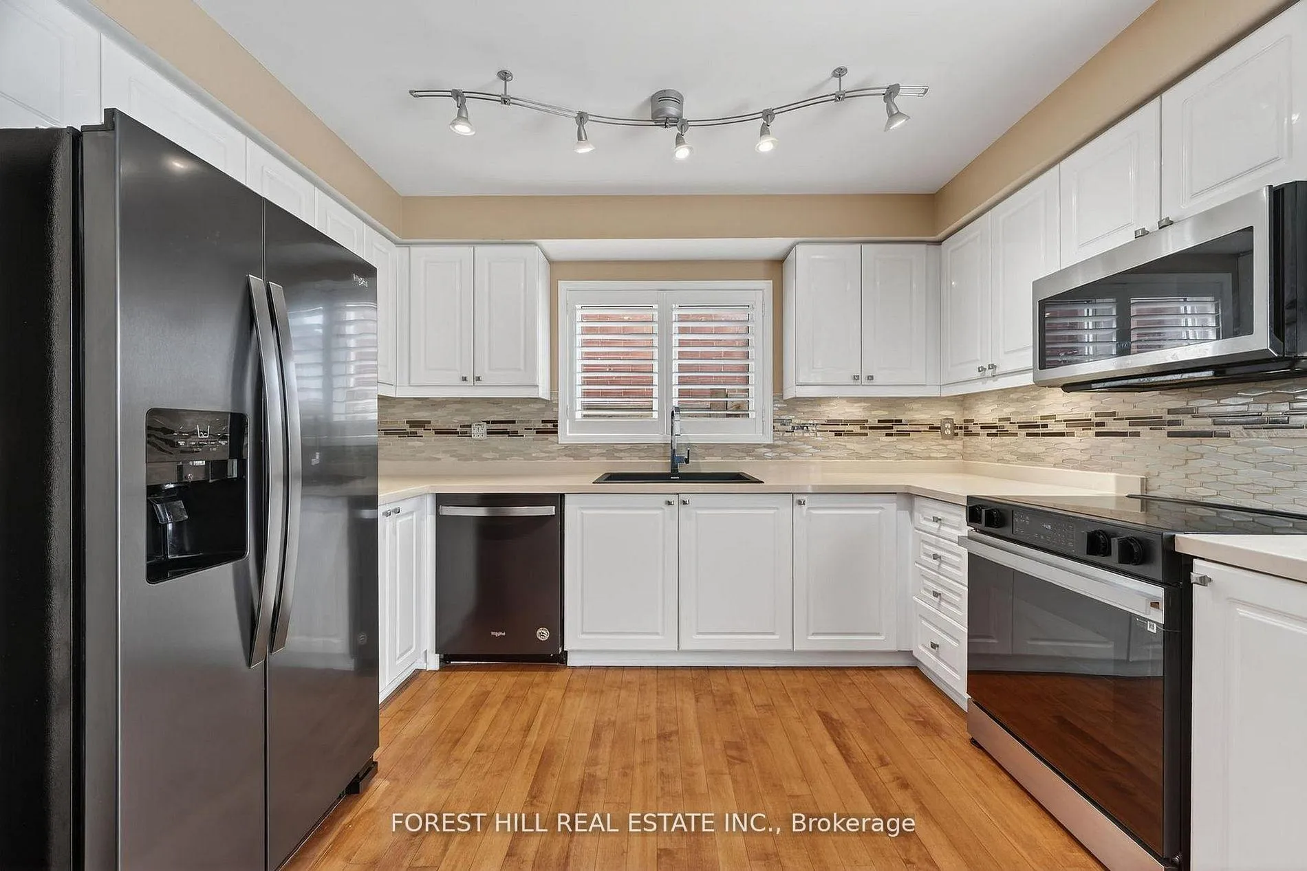 Photo 16 of 17 Lilley Avenue, Ajax, South East — HOMEH