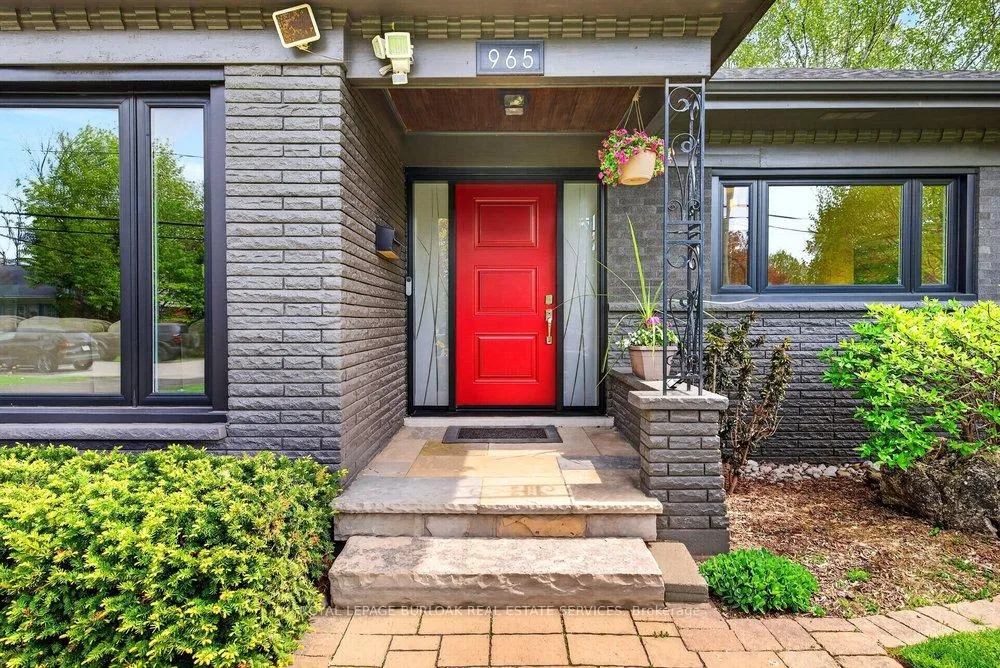 Photo 4 of 965 Filmandale Road, Burlington, LaSalle — HOMEH
