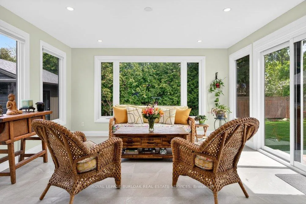 Photo 15 of 965 Filmandale Road, Burlington, LaSalle — HOMEH