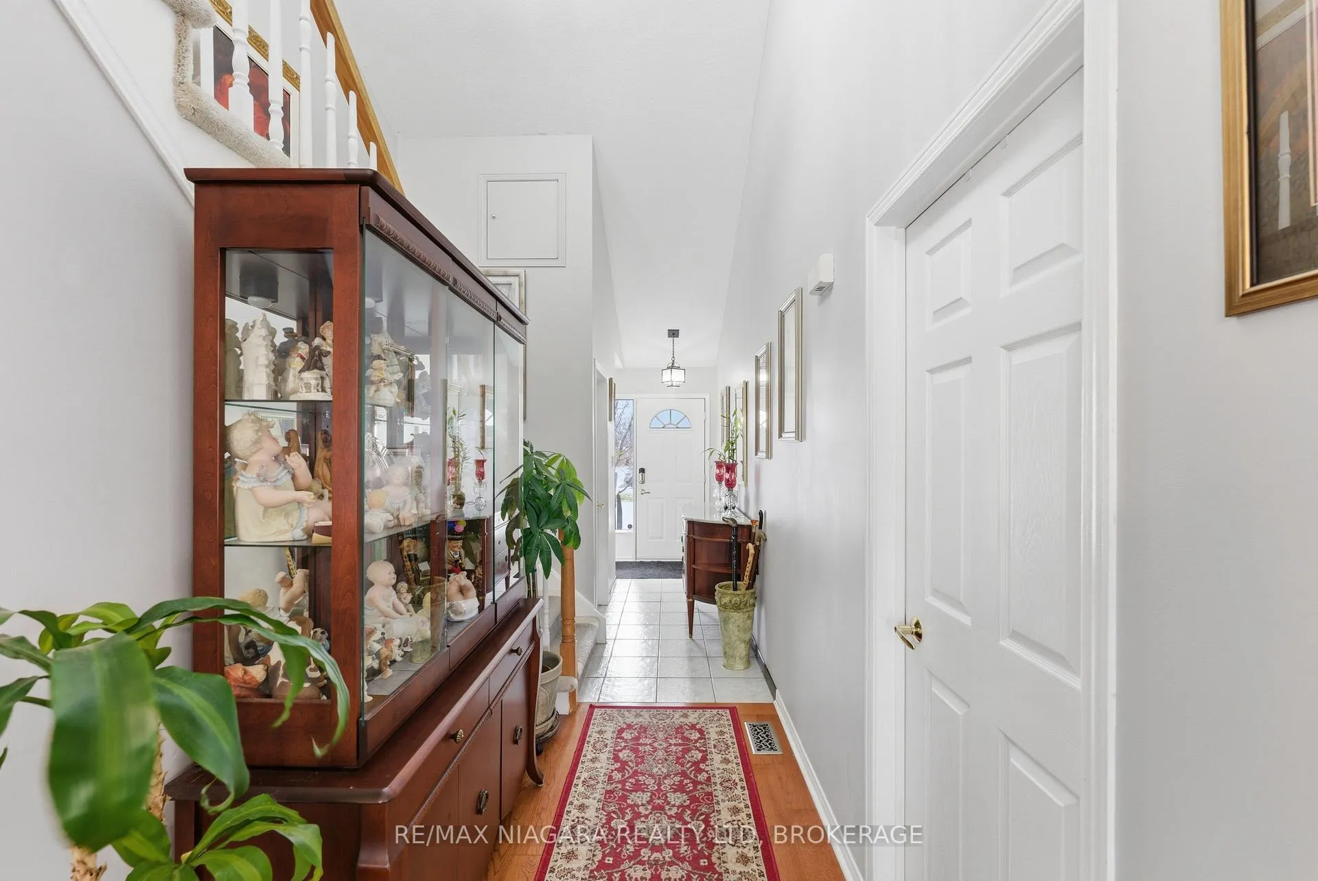 Photo 5 of Unit 3, 53 Bunting Road, St. Catharines, Secord Woods — HOMEH