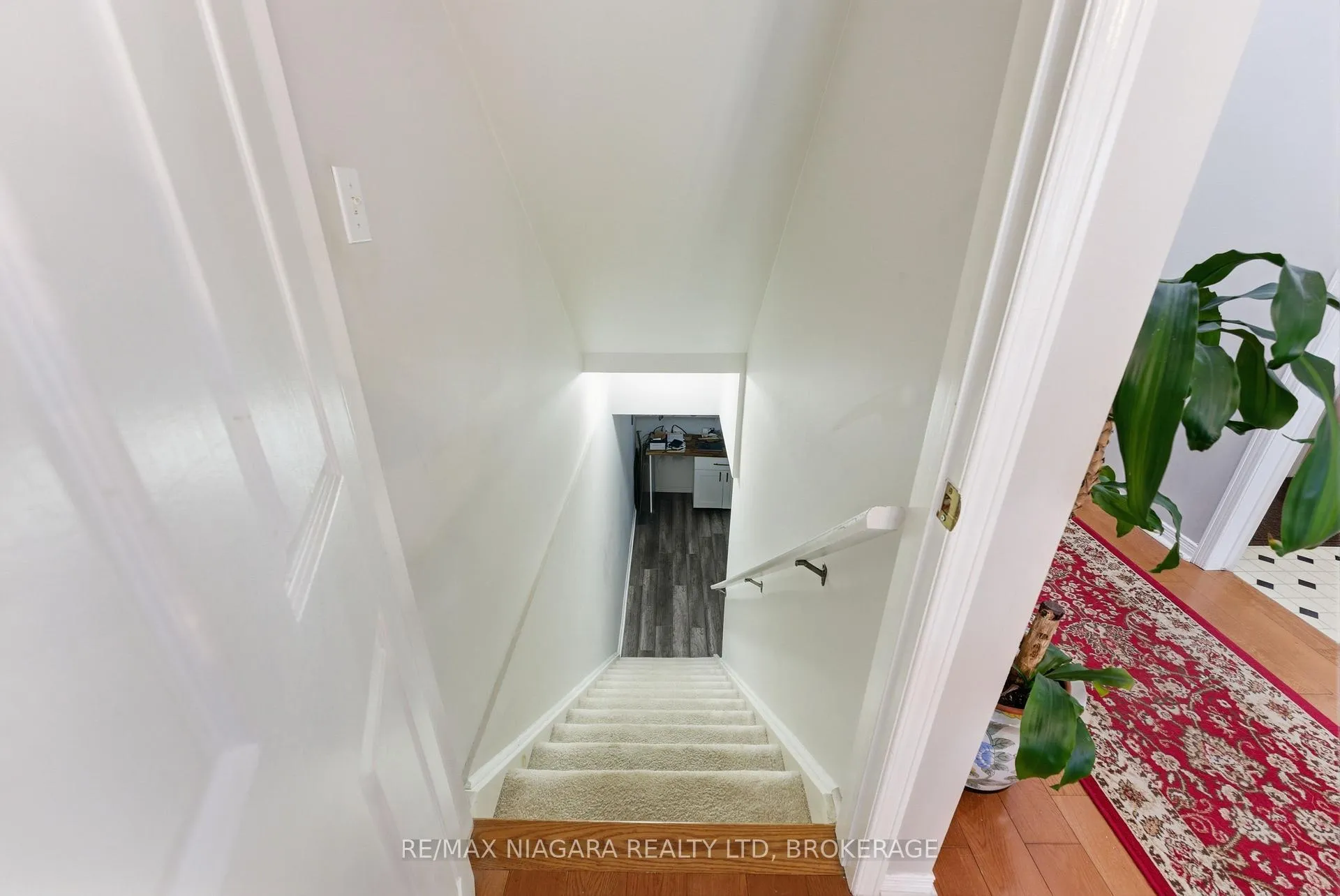Photo 24 of Unit 3, 53 Bunting Road, St. Catharines, Secord Woods — HOMEH