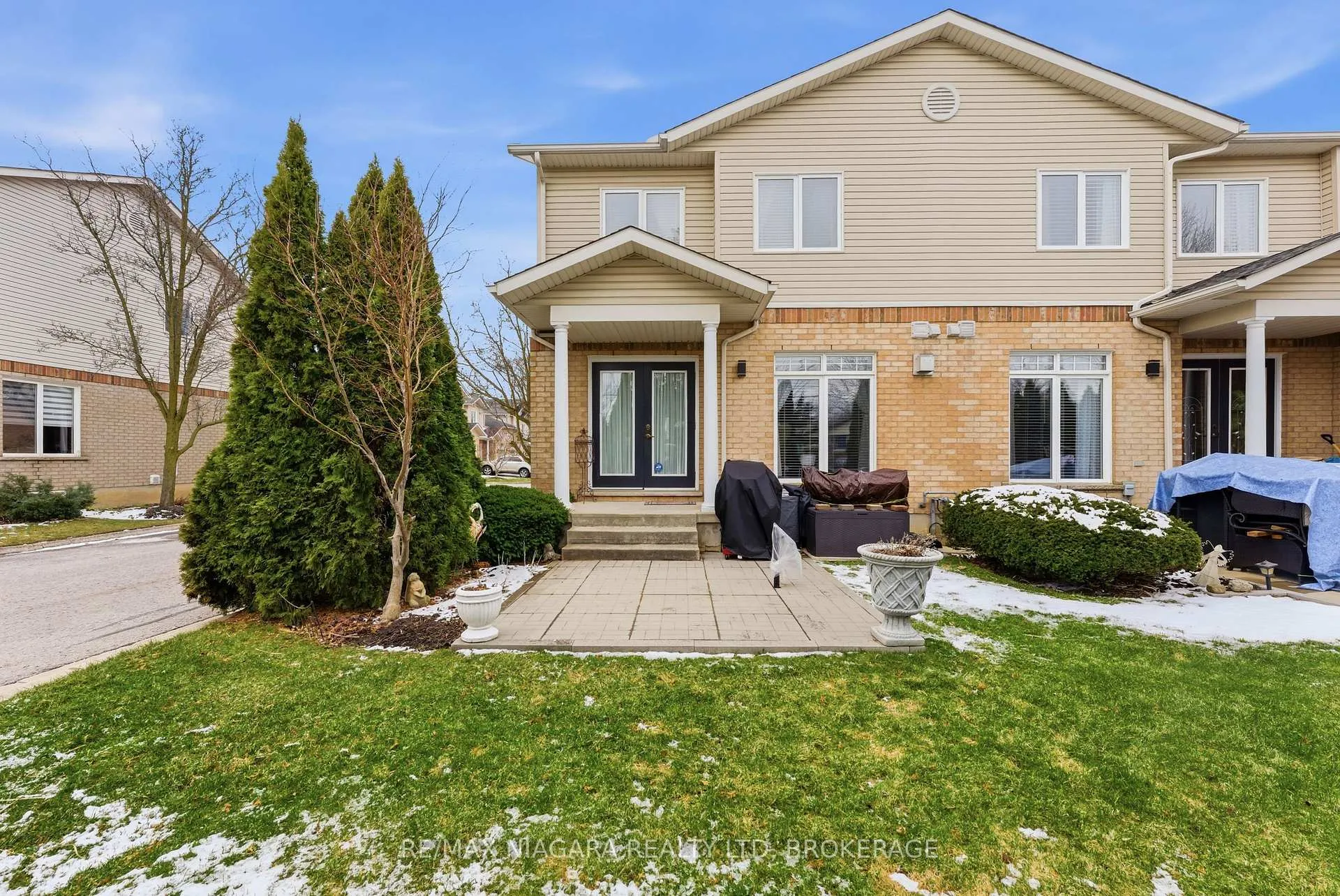 Photo 31 of Unit 3, 53 Bunting Road, St. Catharines, Secord Woods — HOMEH