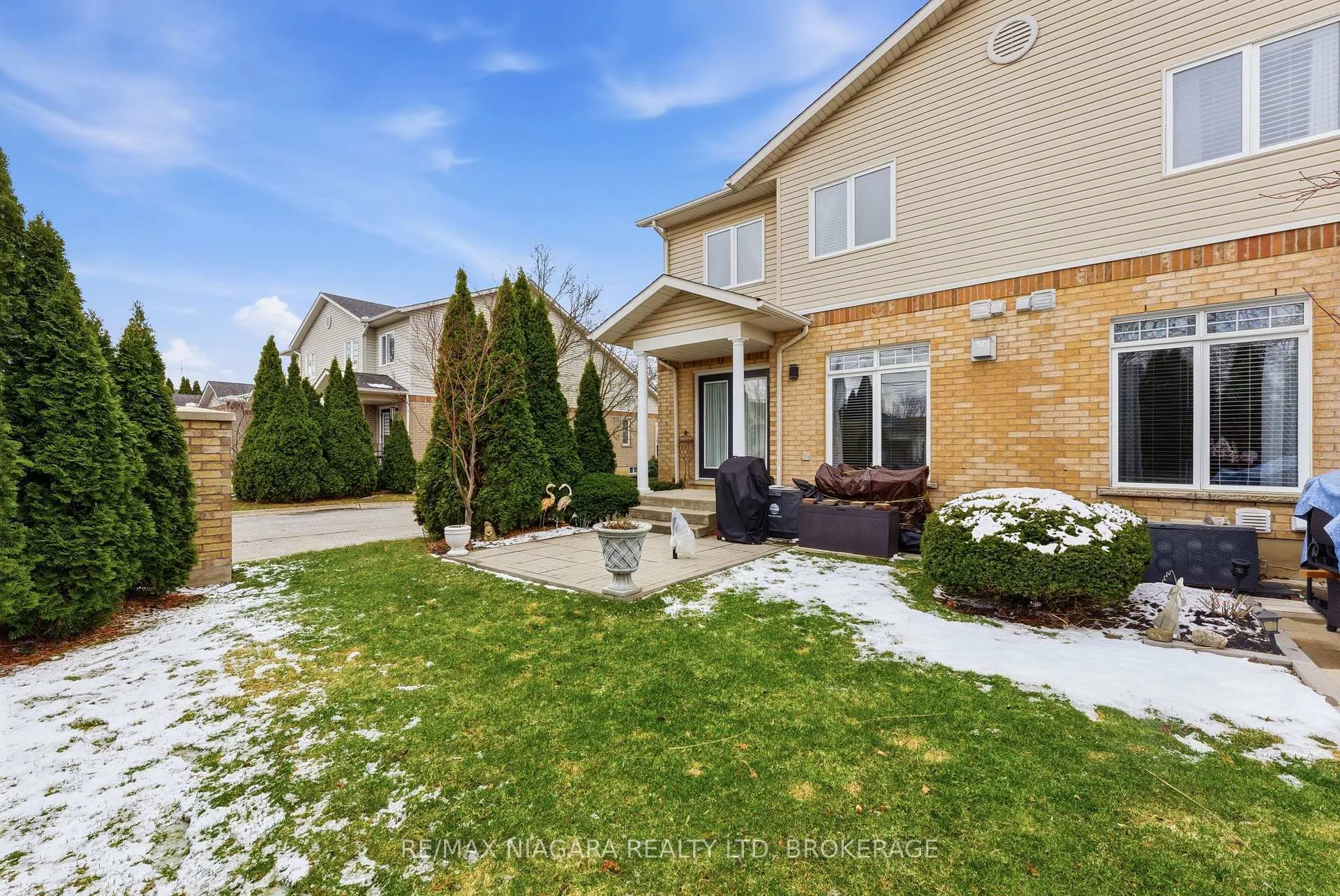 Photo 32 of Unit 3, 53 Bunting Road, St. Catharines, Secord Woods — HOMEH