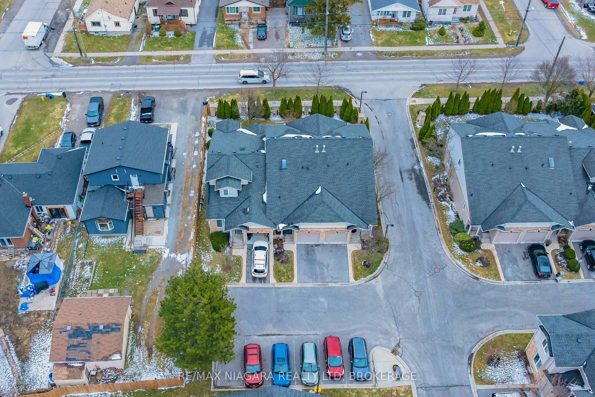 Photo 33 of Unit 3, 53 Bunting Road, St. Catharines, Secord Woods — HOMEH