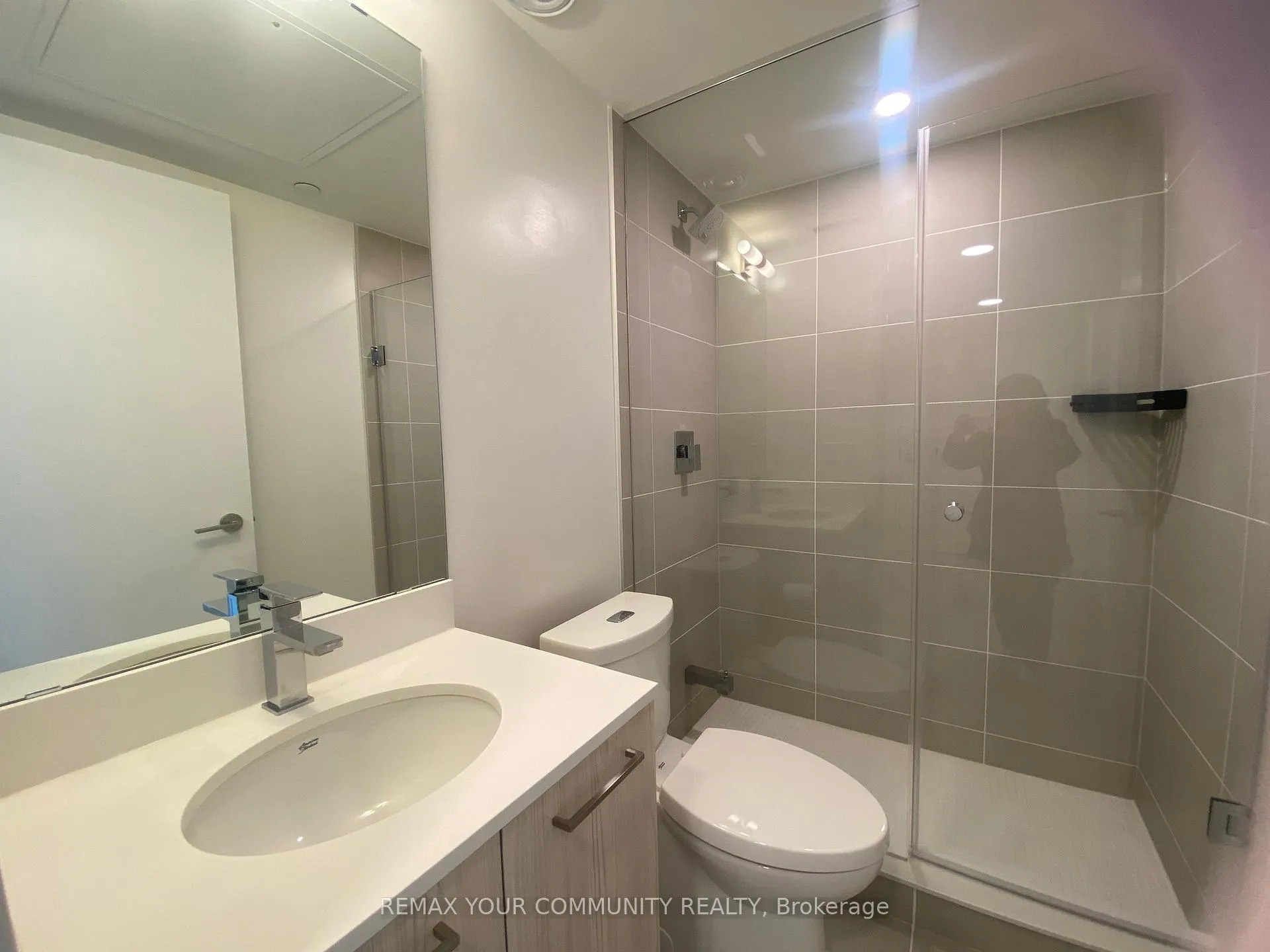 Photo 10 of Unit 901, 65 Mutual Street, Toronto, Church-Yonge Corridor — HOMEH