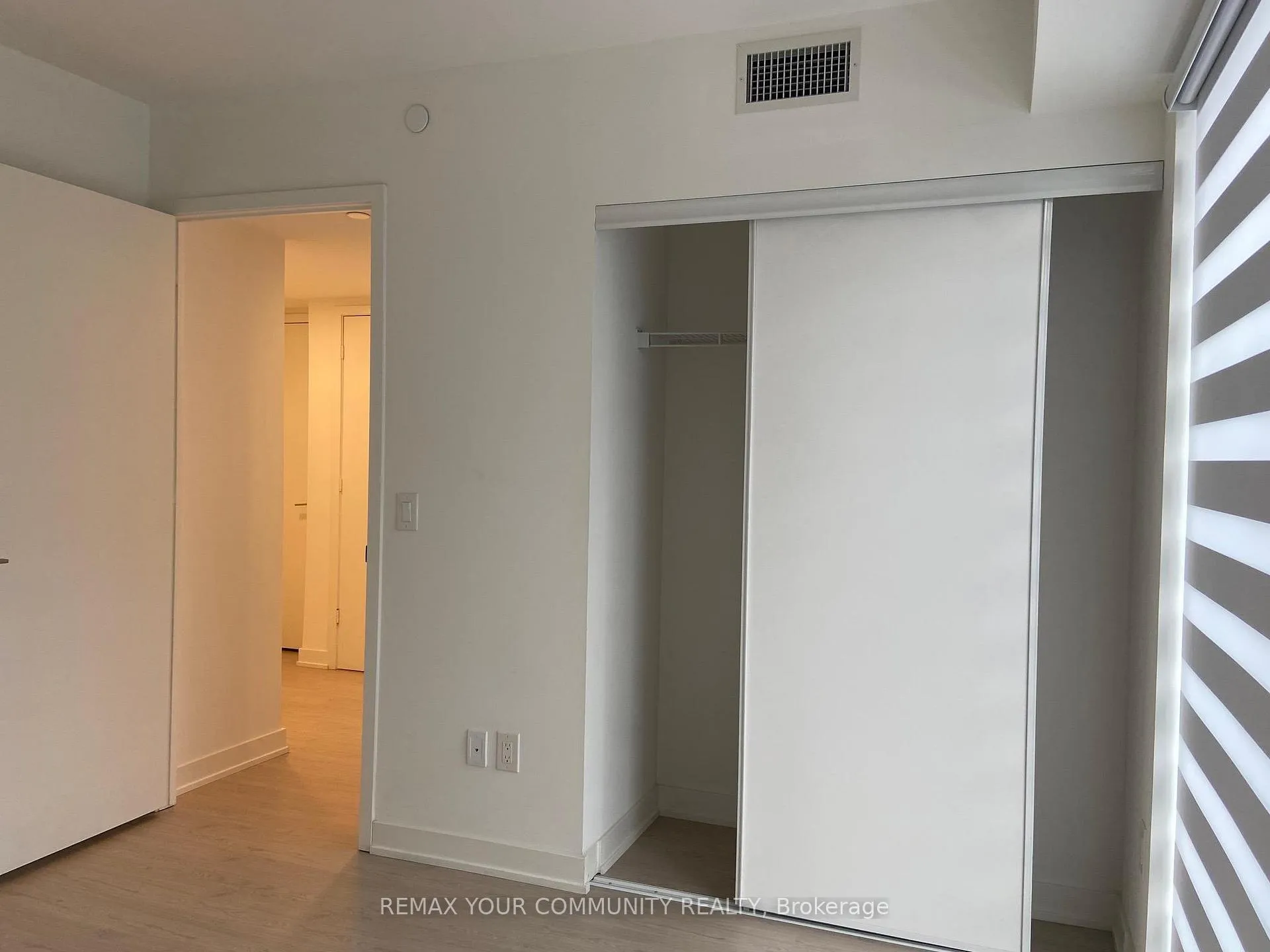 Photo 13 of Unit 901, 65 Mutual Street, Toronto, Church-Yonge Corridor — HOMEH