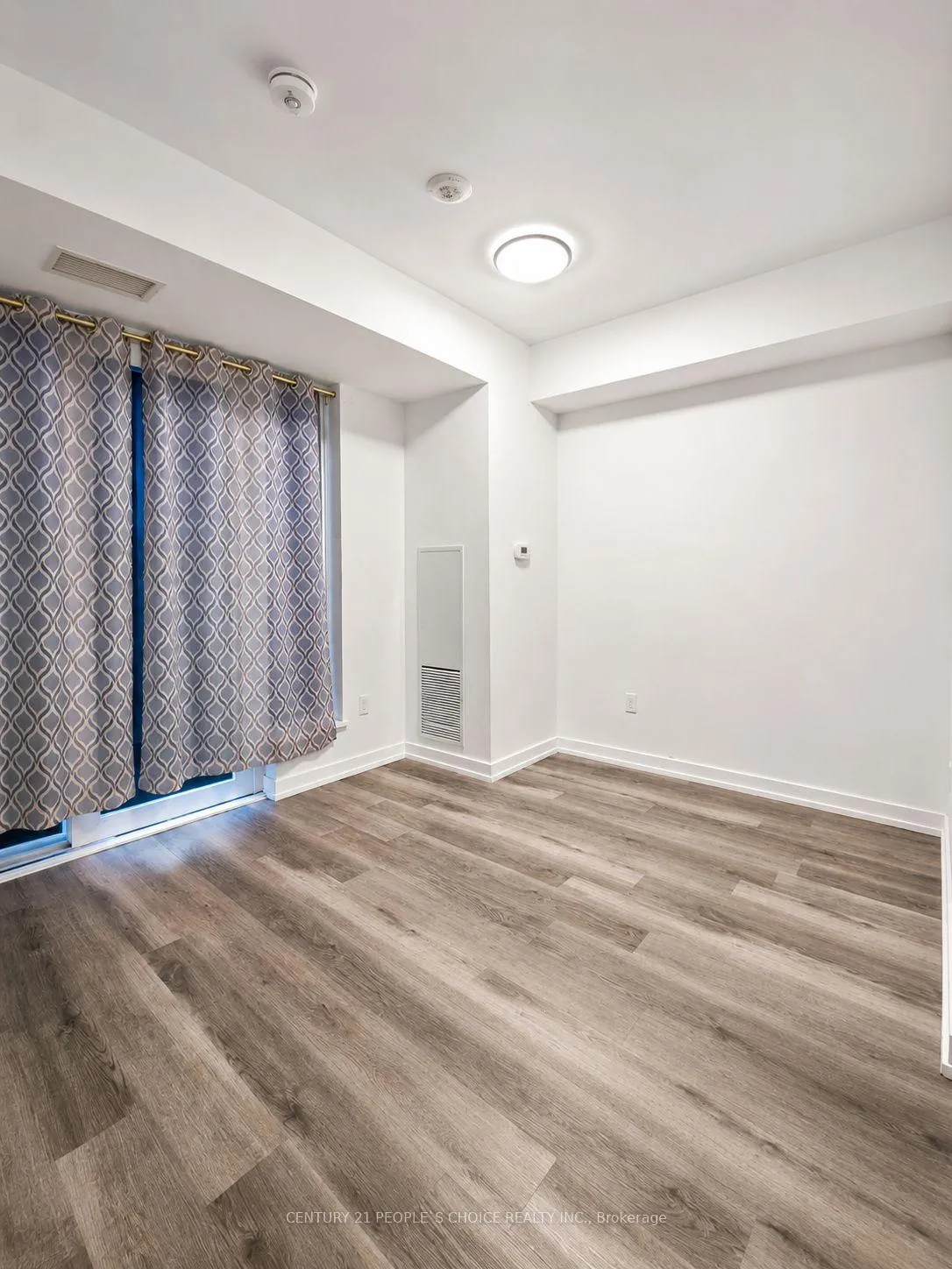 Photo 14 of Unit 905, 5 Wellington Street S, Kitchener — HOMEH