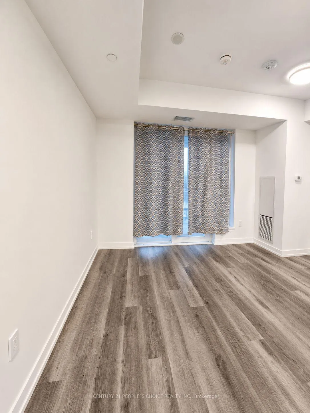 Photo 15 of Unit 905, 5 Wellington Street S, Kitchener — HOMEH