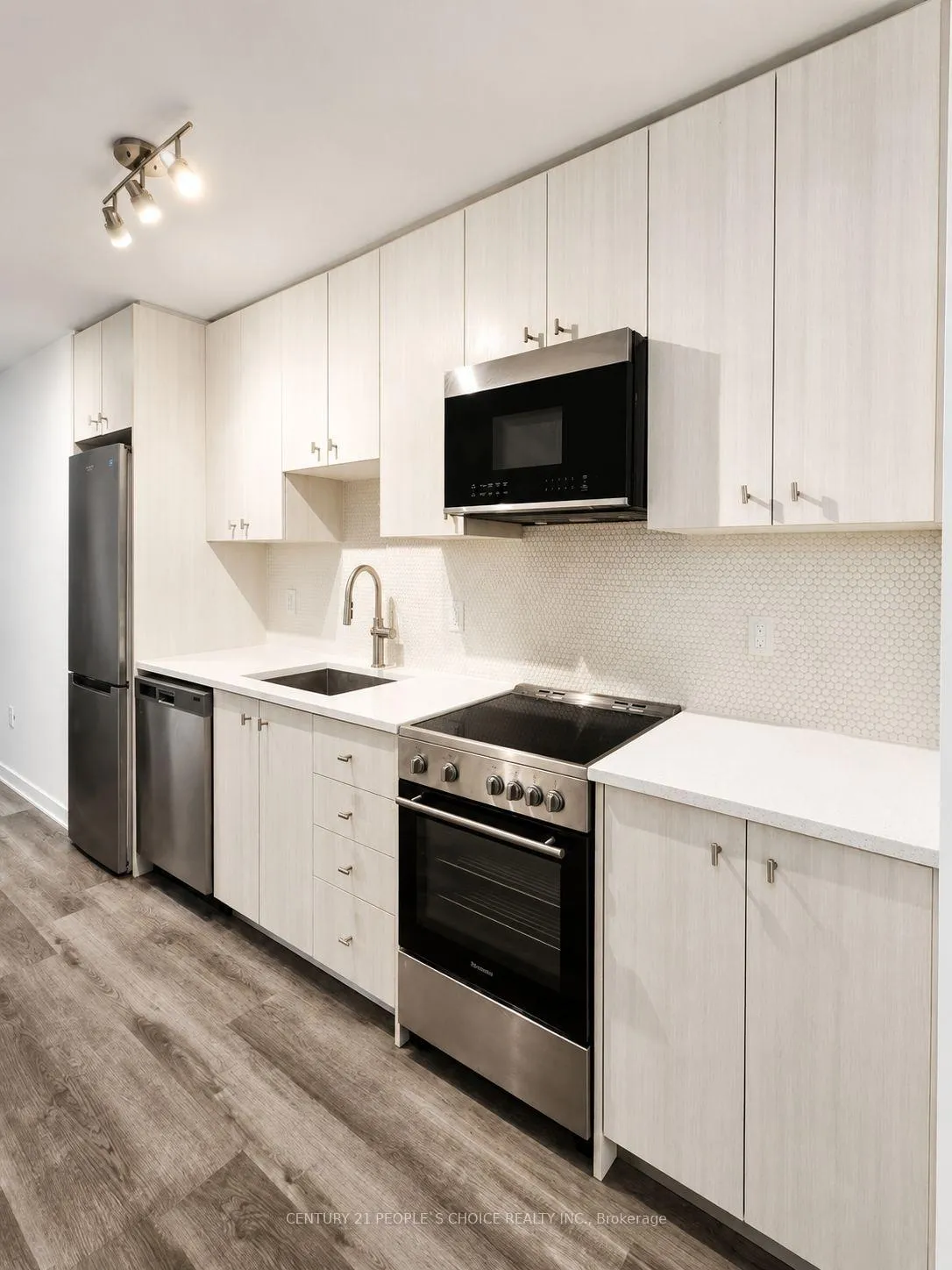 Photo 18 of Unit 905, 5 Wellington Street S, Kitchener — HOMEH