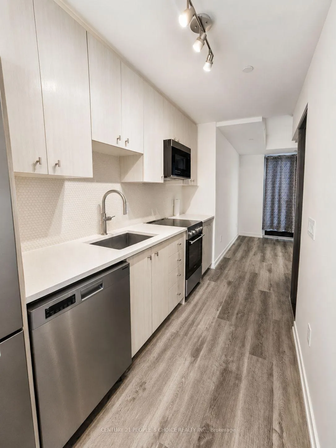Photo 20 of Unit 905, 5 Wellington Street S, Kitchener — HOMEH