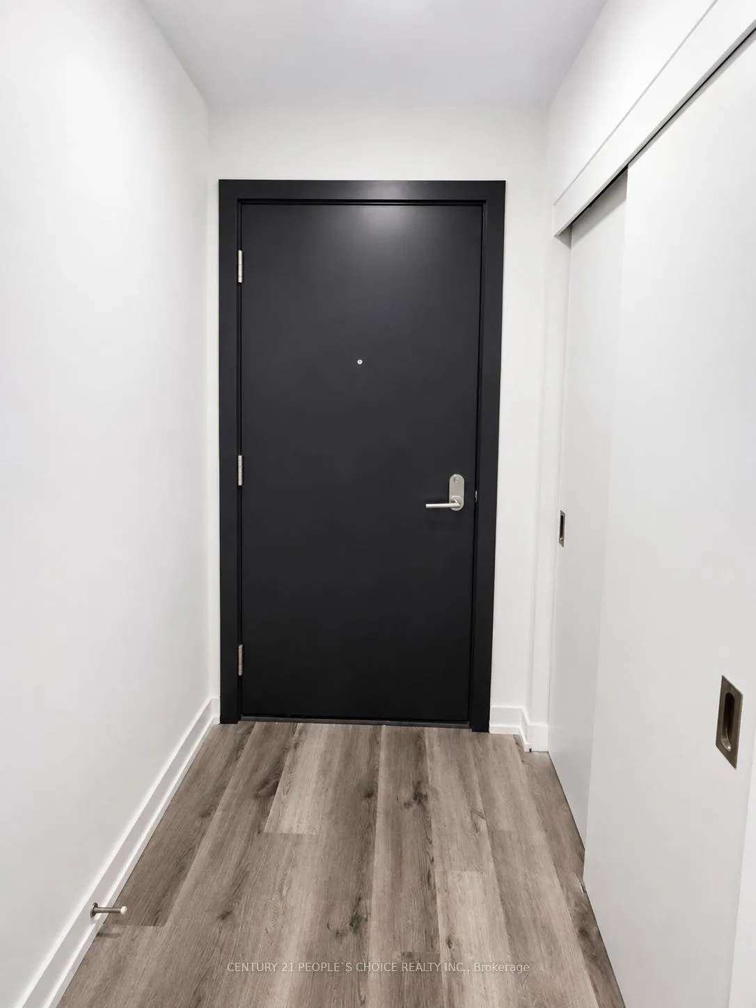 Photo 26 of Unit 905, 5 Wellington Street S, Kitchener — HOMEH