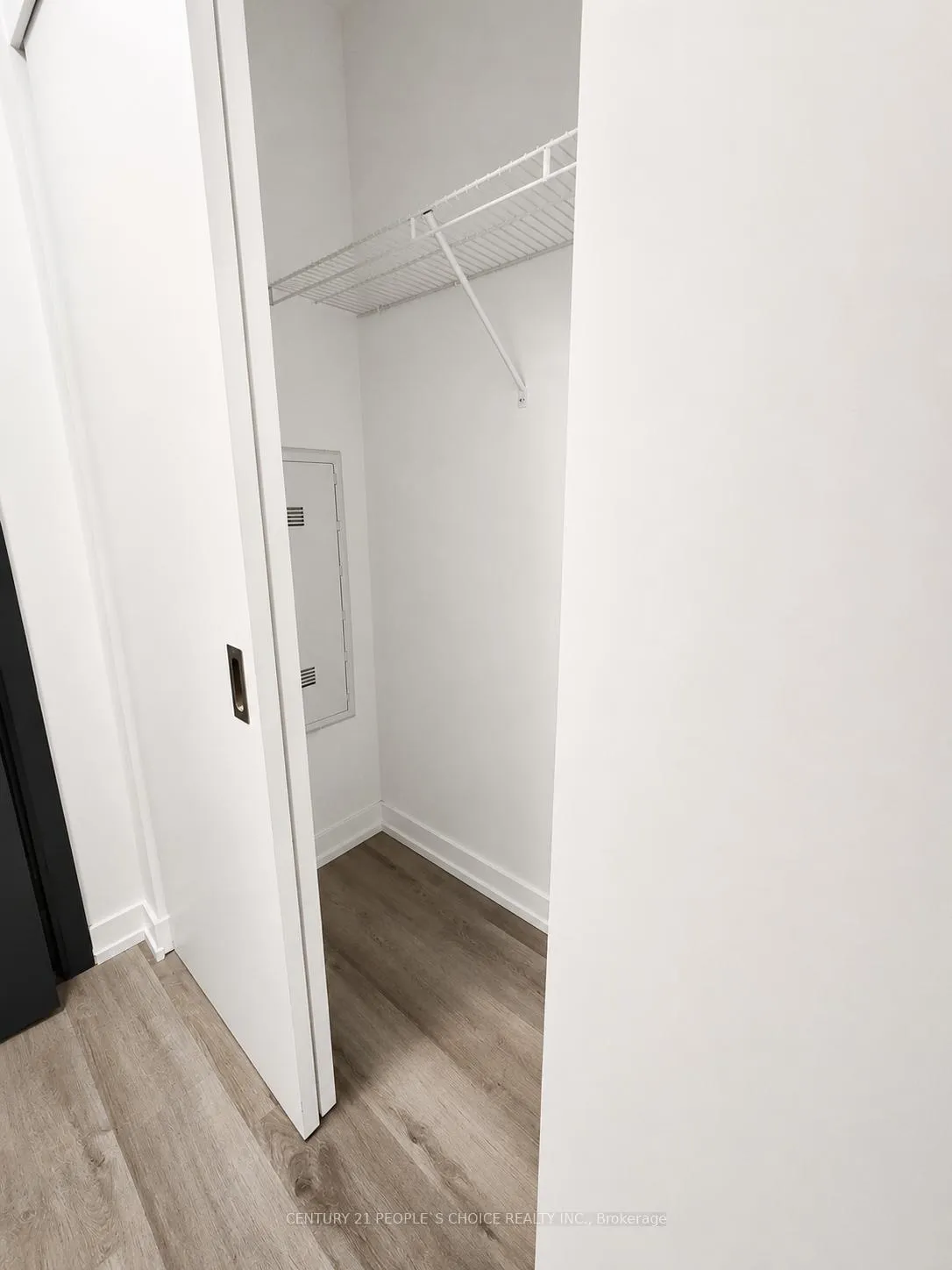 Photo 27 of Unit 905, 5 Wellington Street S, Kitchener — HOMEH