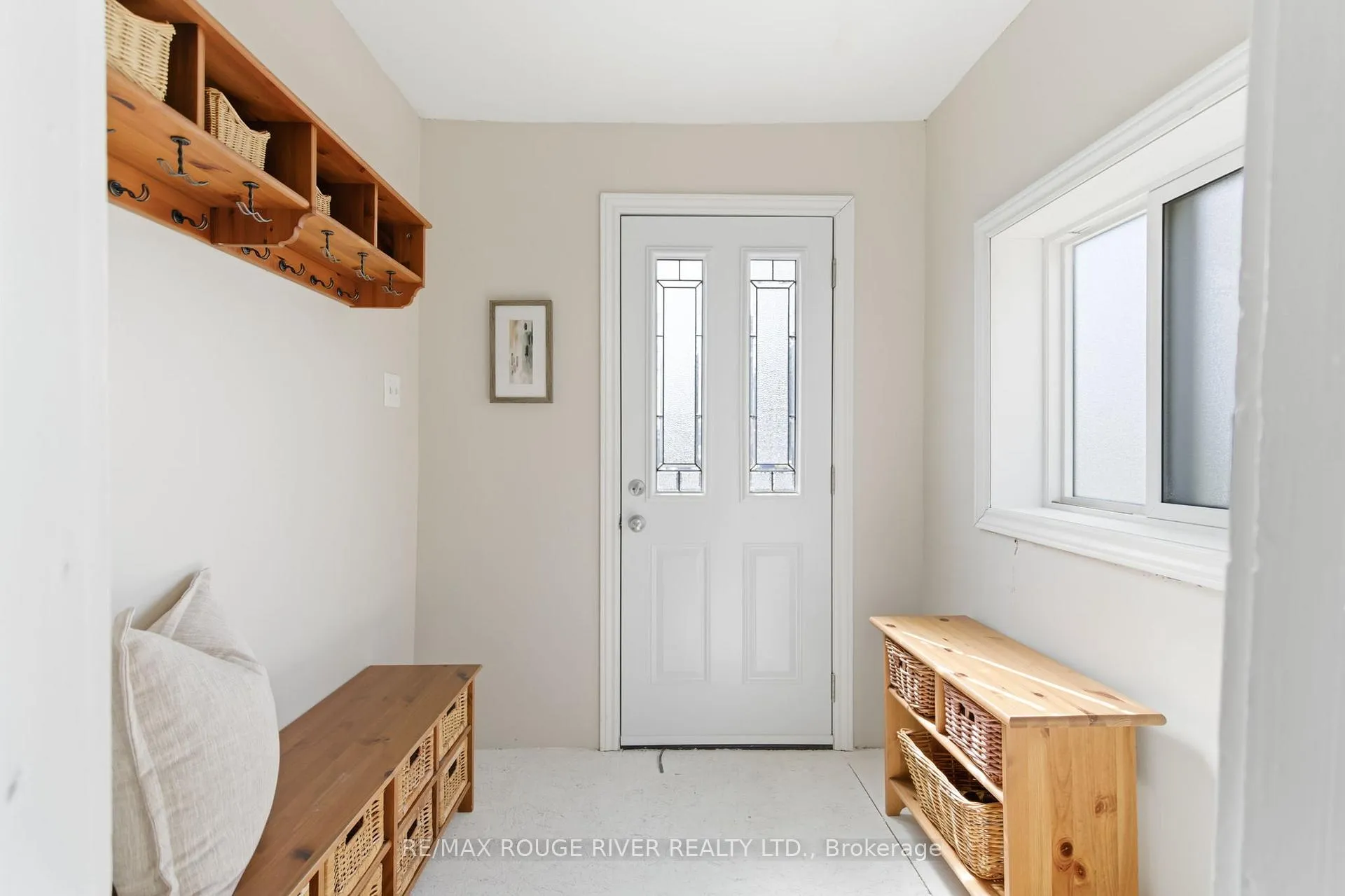 Photo 2 of 195 Burk Street, Oshawa, Vanier — HOMEH