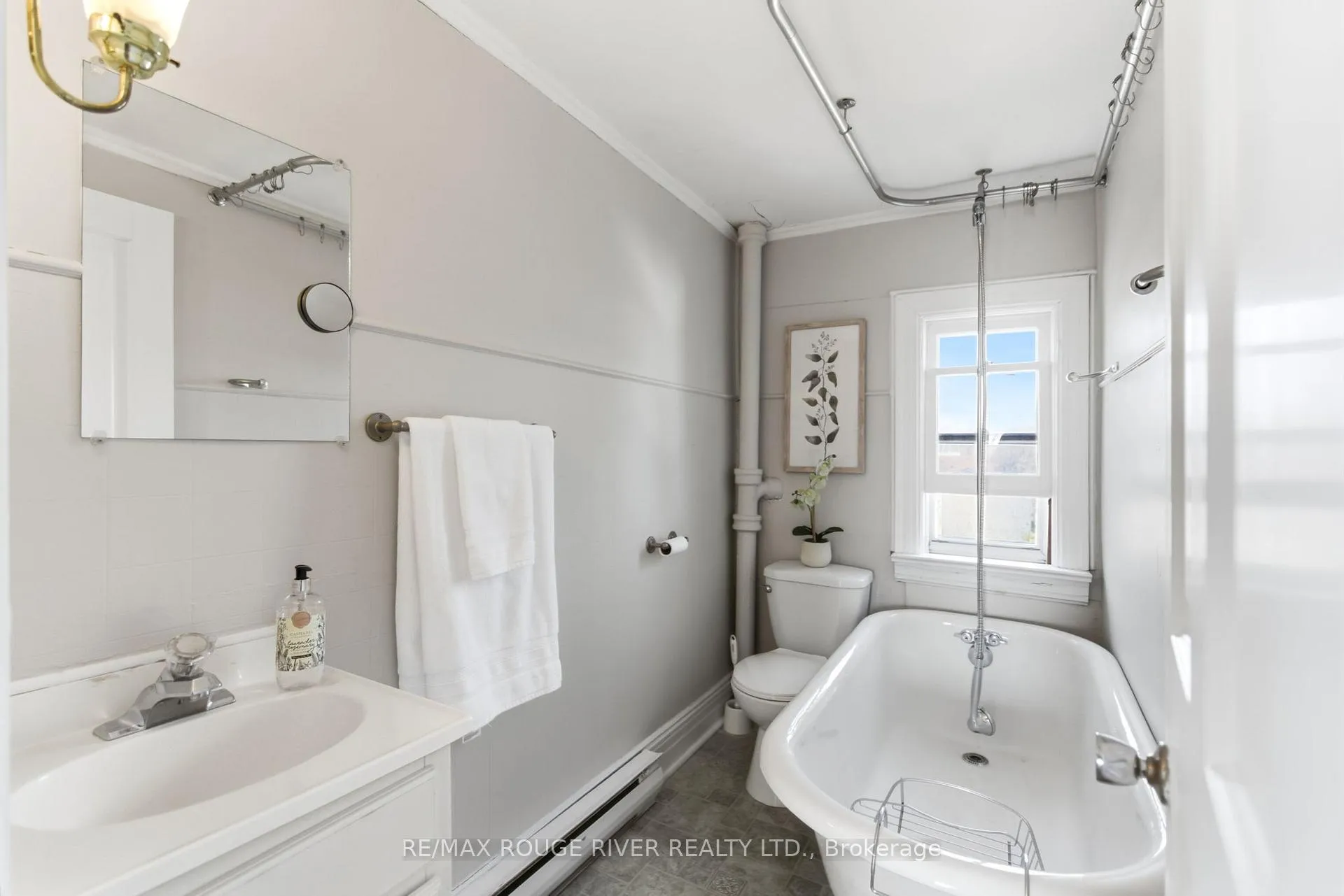 Photo 26 of 195 Burk Street, Oshawa, Vanier — HOMEH