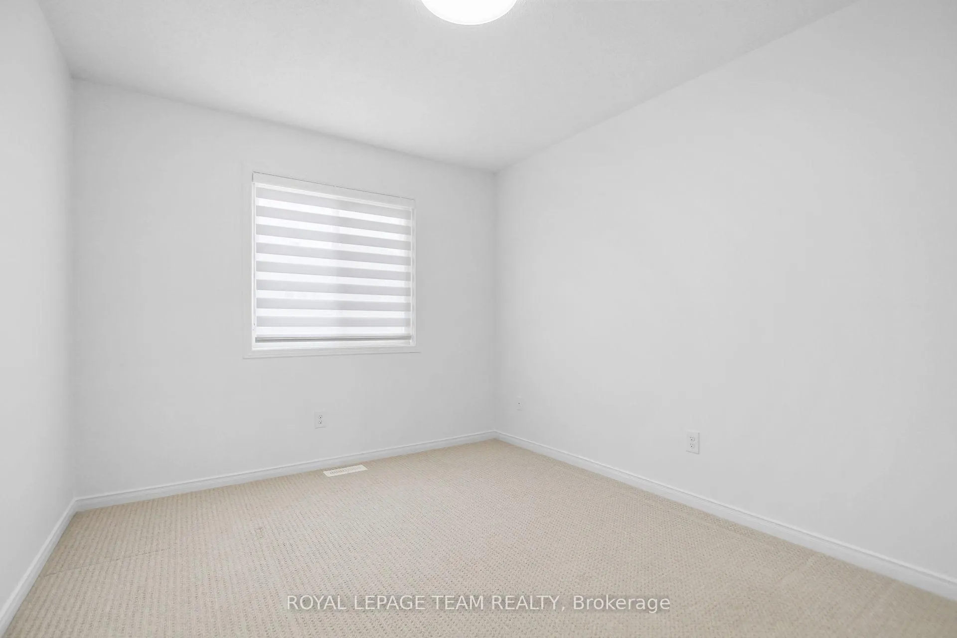 Photo 21 of 212 Lamplighters Drive, Ottawa, Barrhaven - Cedargrove/Fraserdale — HOMEH