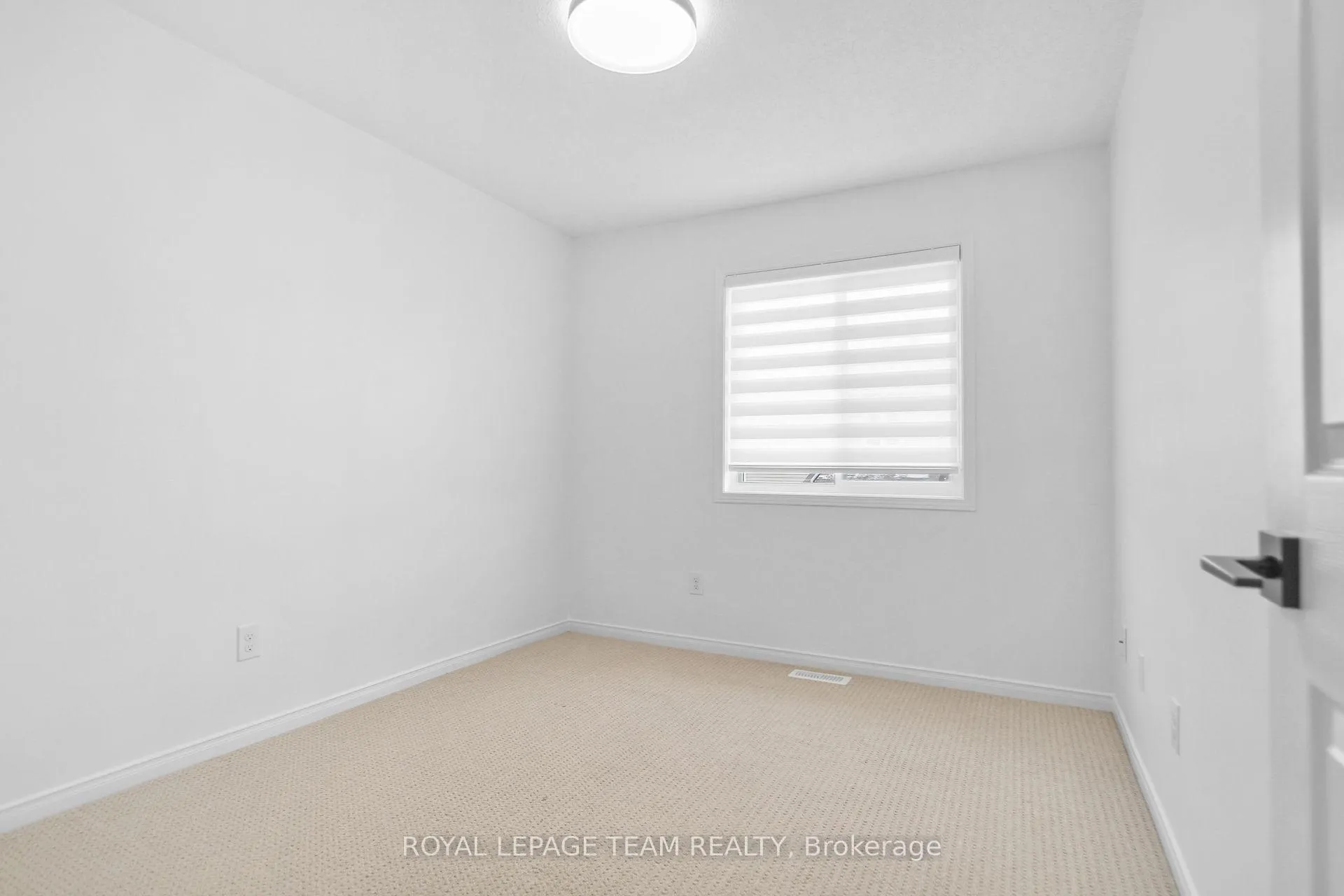Photo 23 of 212 Lamplighters Drive, Ottawa, Barrhaven - Cedargrove/Fraserdale — HOMEH