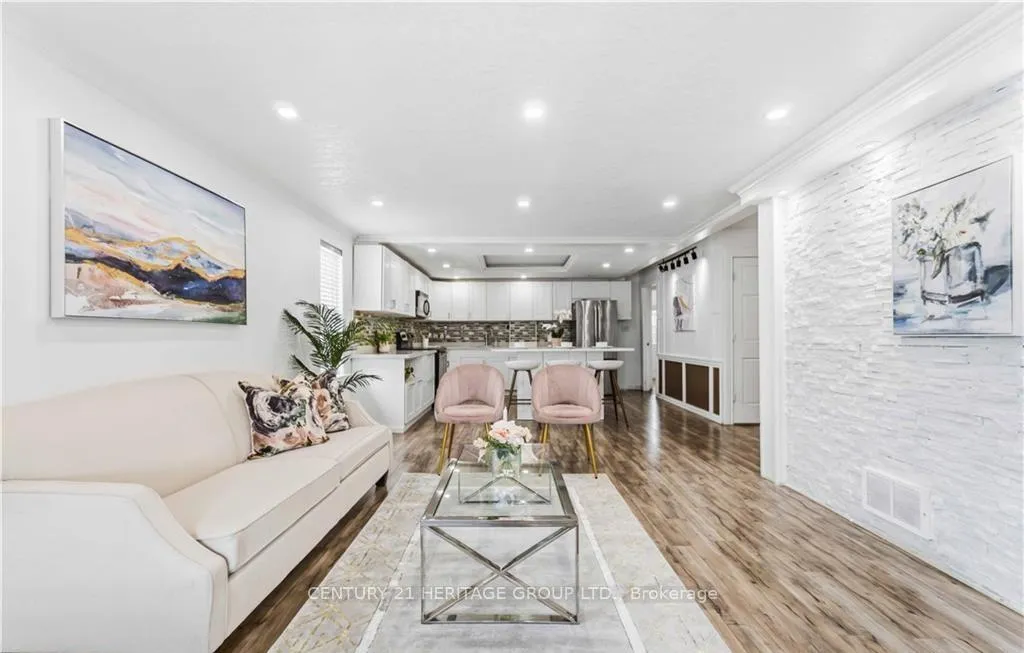 Photo 6 of 103 Edinburgh Avenue, Hamilton, Crown Point — HOMEH