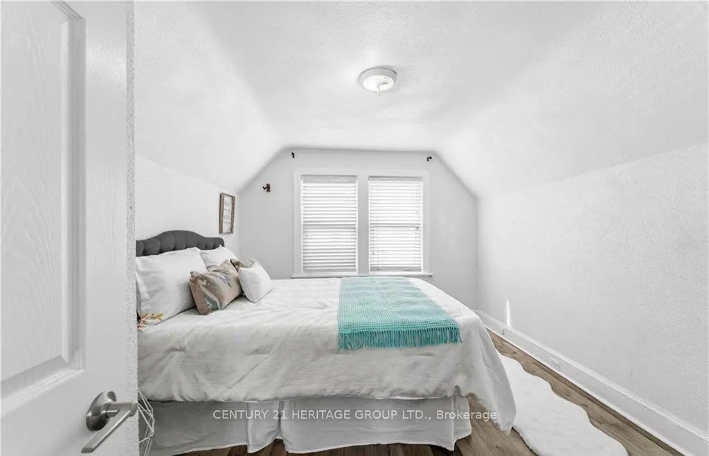 Photo 21 of 103 Edinburgh Avenue, Hamilton, Crown Point — HOMEH