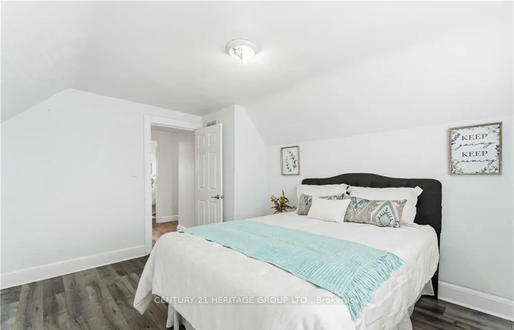 Photo 22 of 103 Edinburgh Avenue, Hamilton, Crown Point — HOMEH