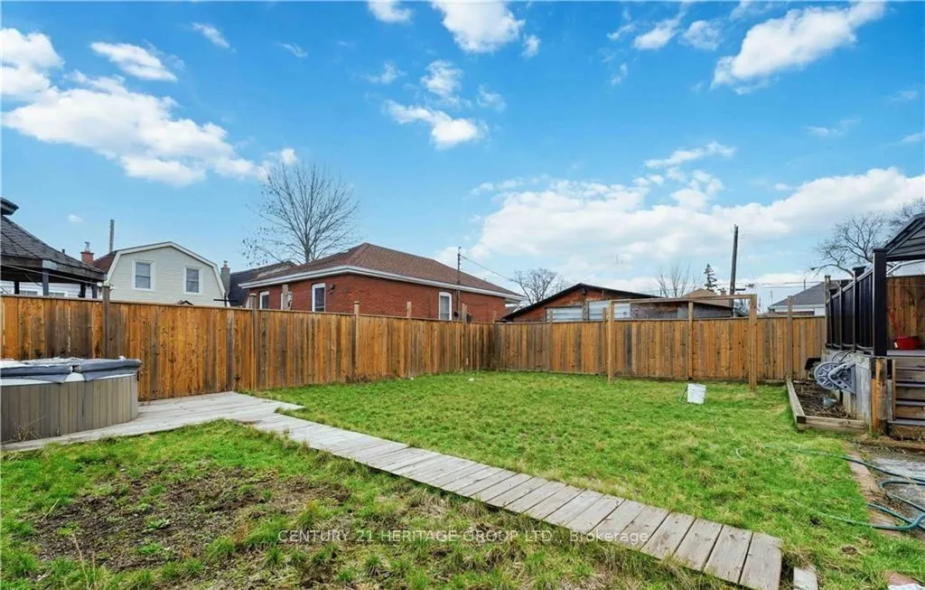 Photo 34 of 103 Edinburgh Avenue, Hamilton, Crown Point — HOMEH