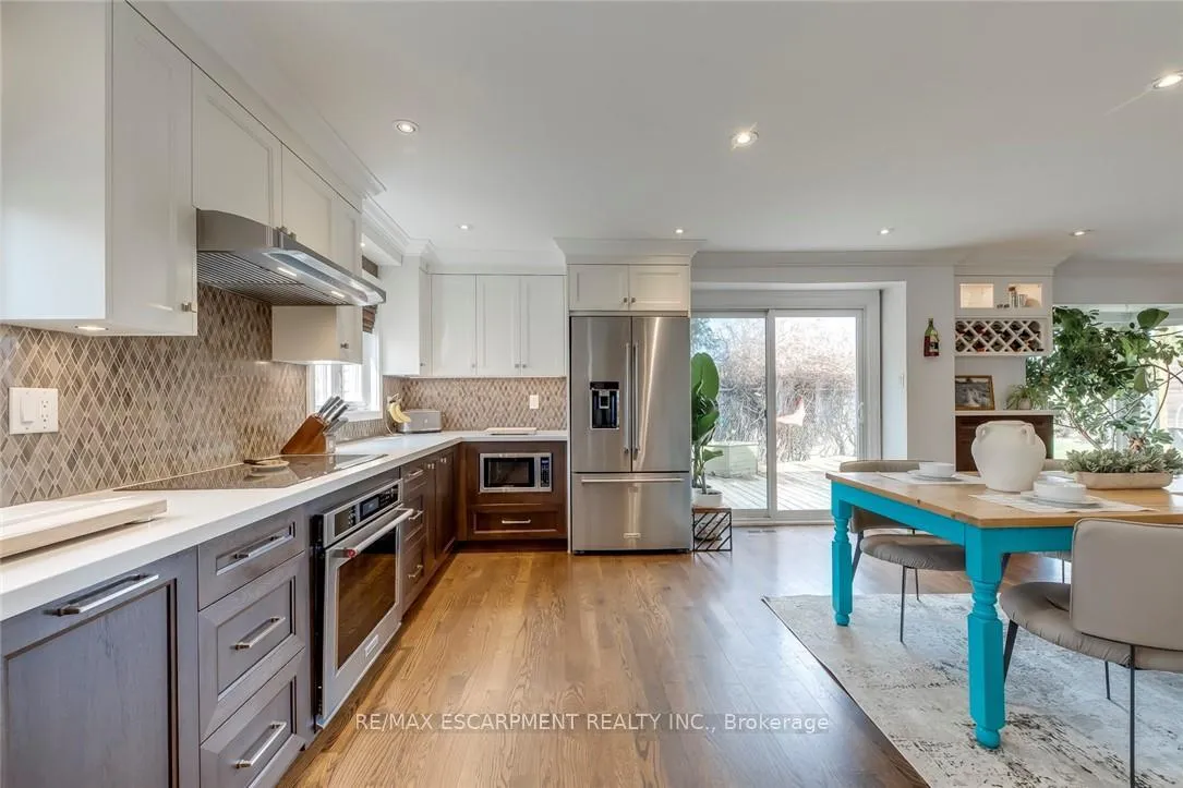 Photo 17 of 3311 Springvale Court, Burlington, Headon — HOMEH