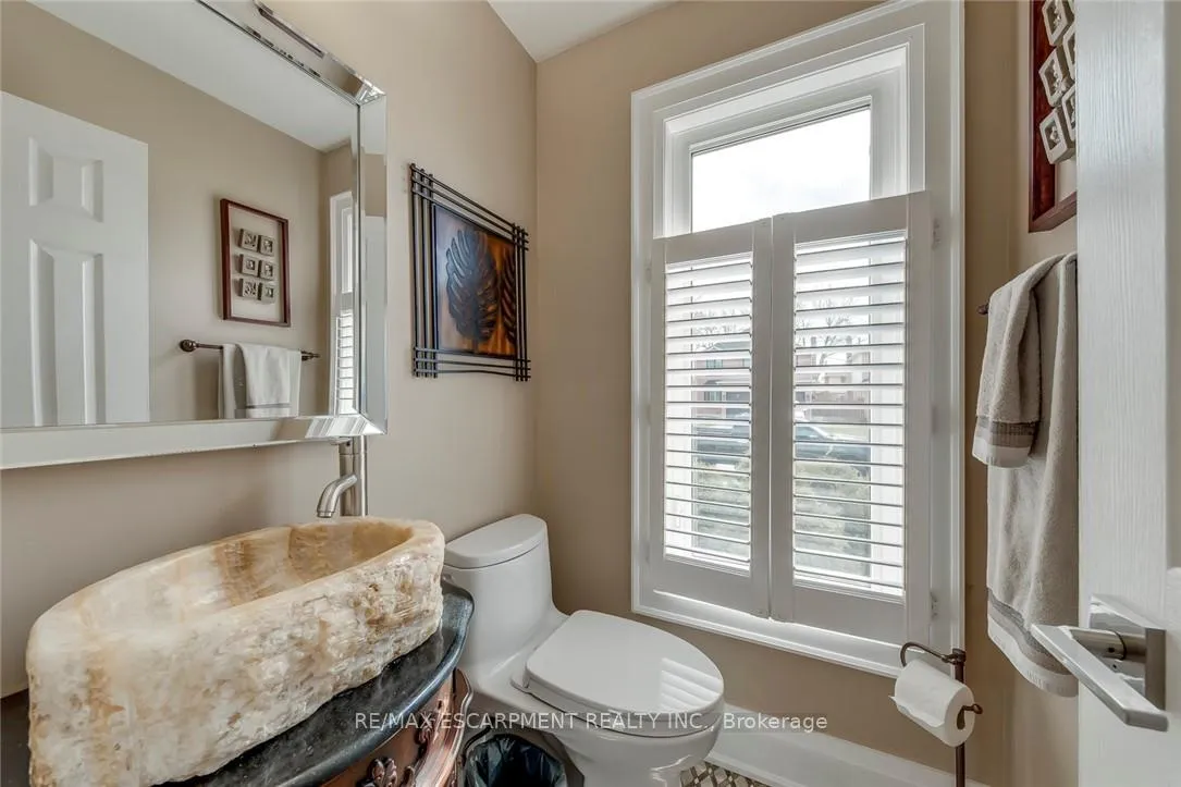 Photo 18 of 3311 Springvale Court, Burlington, Headon — HOMEH