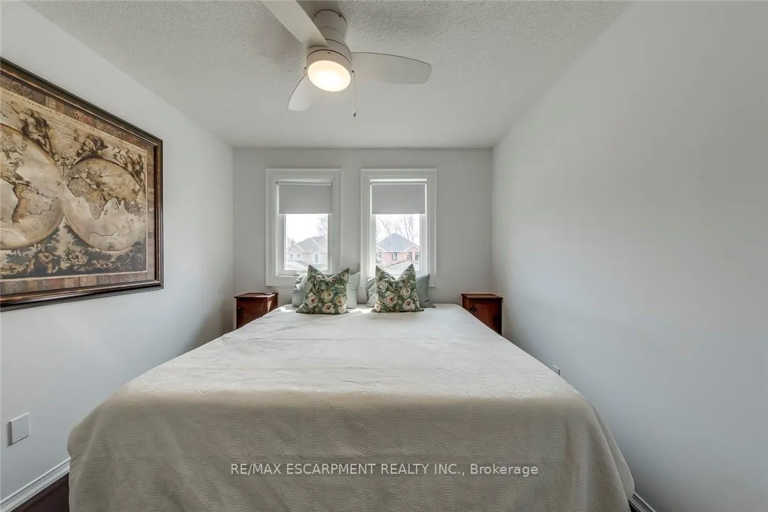 Photo 30 of 3311 Springvale Court, Burlington, Headon — HOMEH