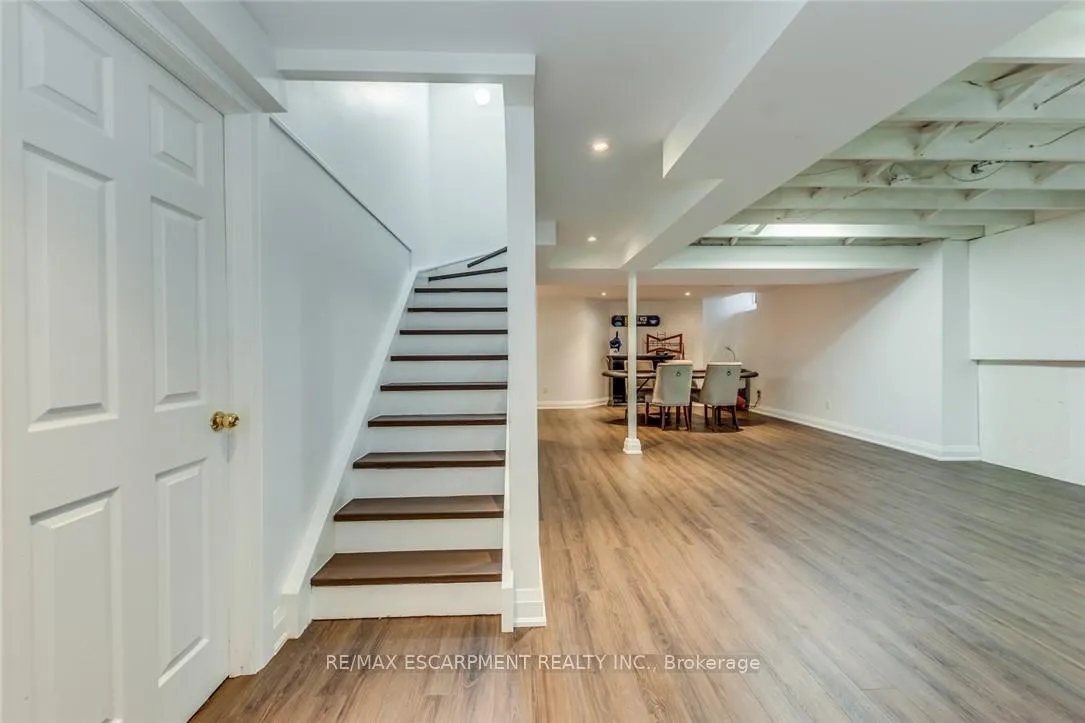 Photo 37 of 3311 Springvale Court, Burlington, Headon — HOMEH