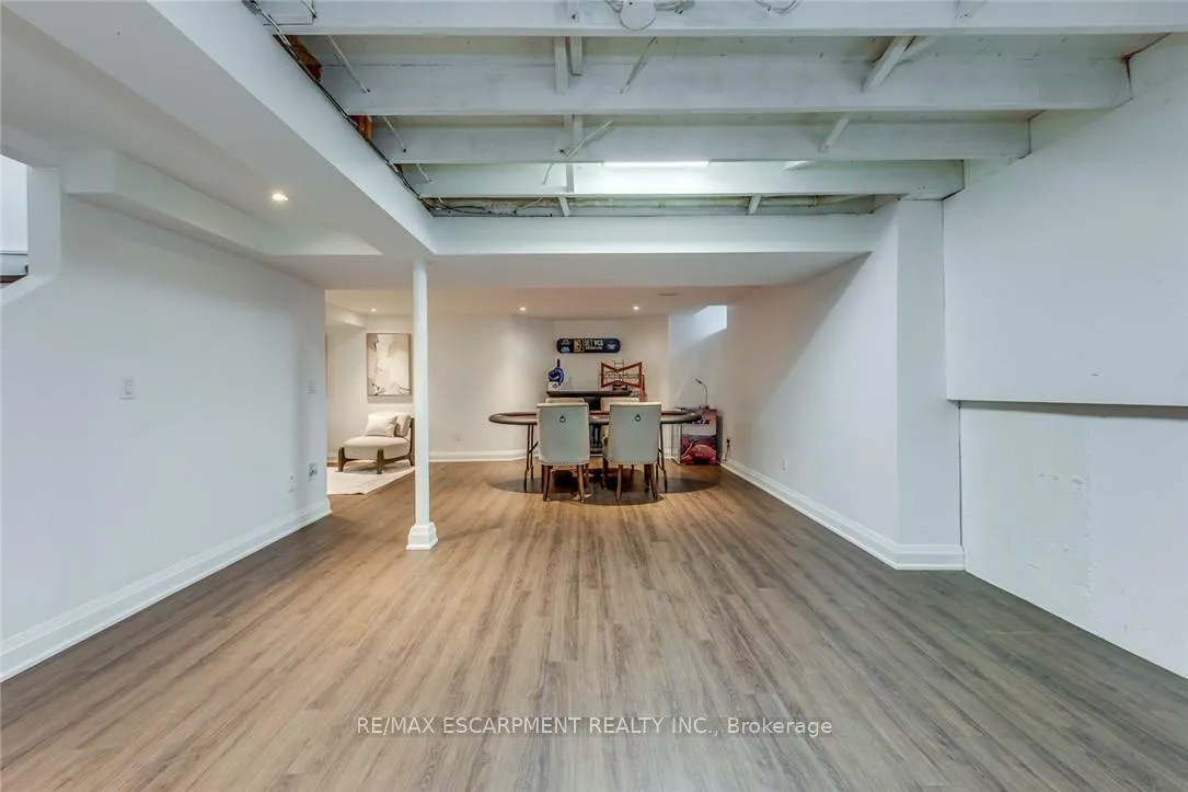 Photo 40 of 3311 Springvale Court, Burlington, Headon — HOMEH