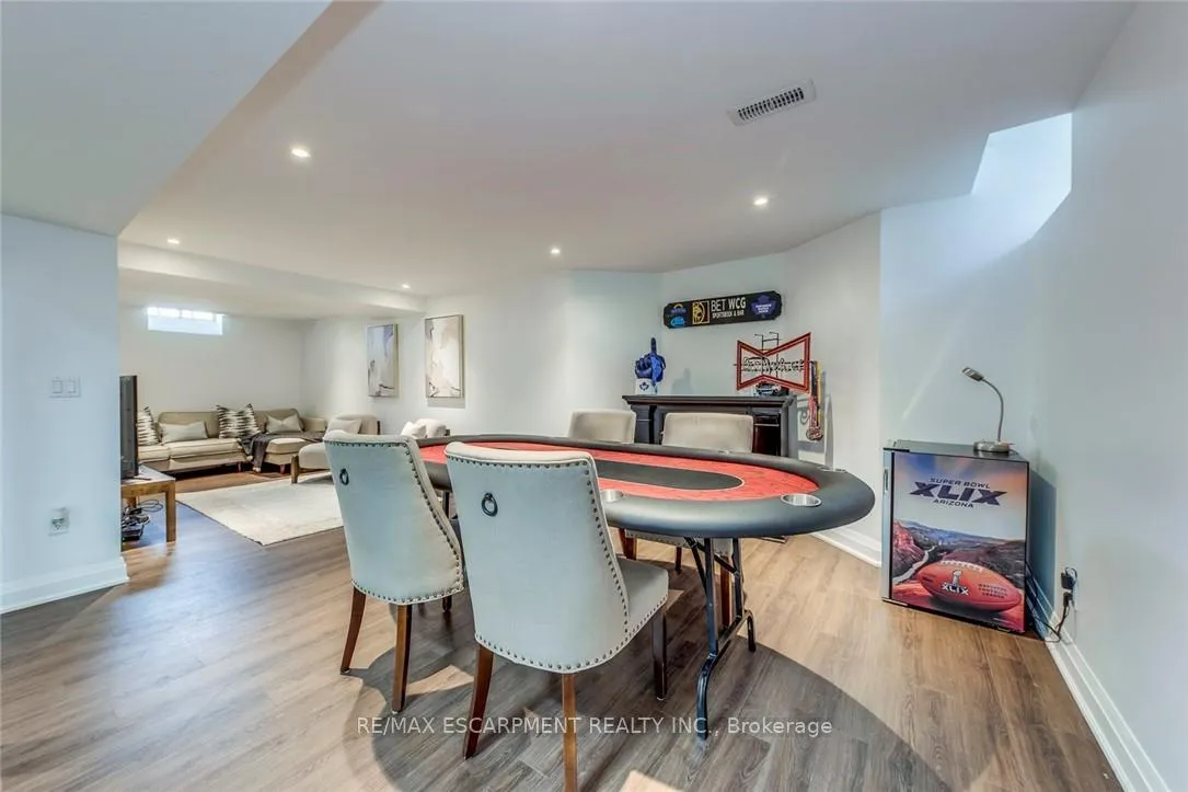Photo 42 of 3311 Springvale Court, Burlington, Headon — HOMEH